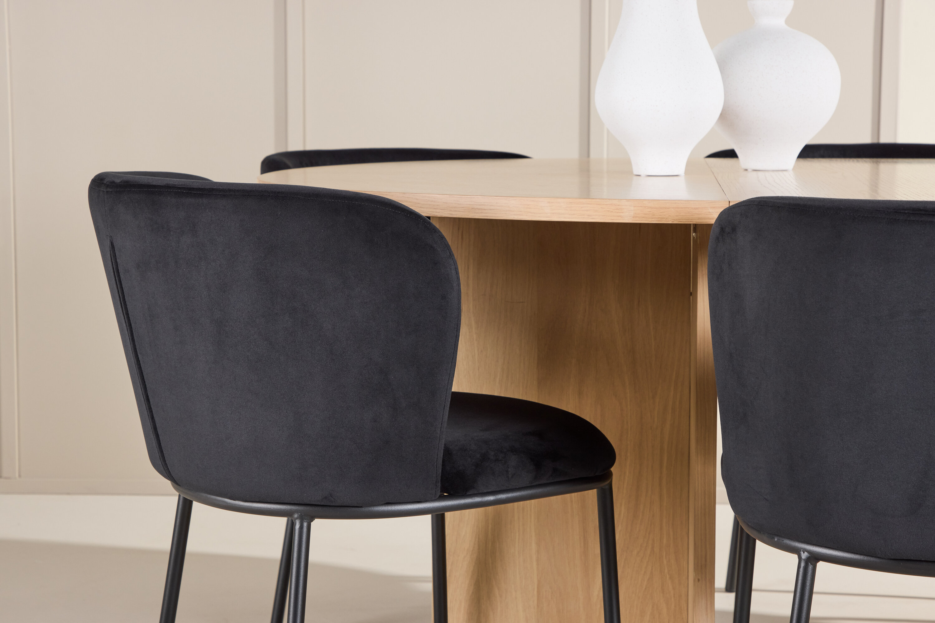 deLOHN Strada, Edina Ovális étkezőgarnitúra deLOHN Strada, Edina Ovális étkezőgarnitúra