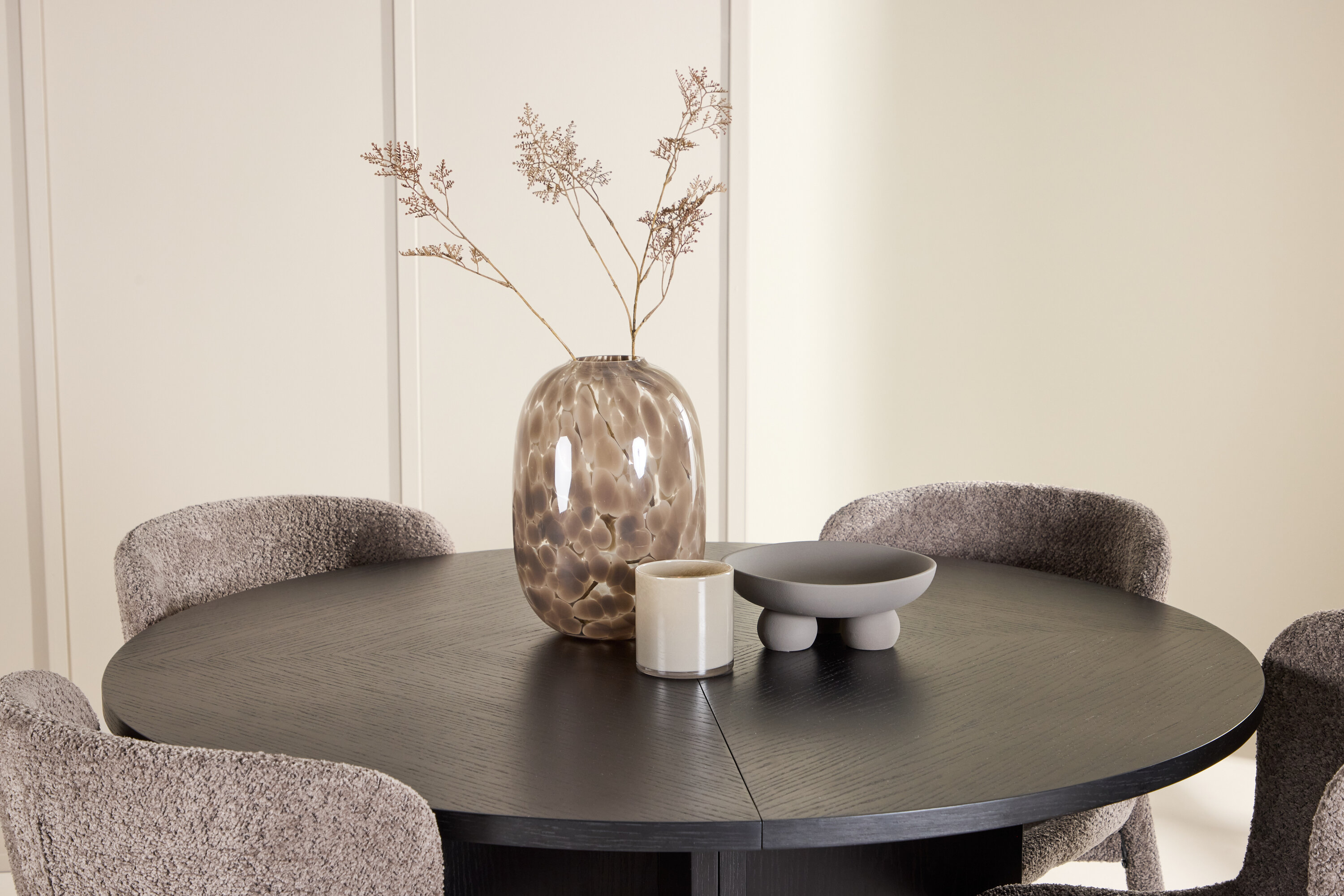 deLOHN Strada, Astoria Ovális étkezőgarnitúra deLOHN Strada, Astoria Ovális étkezőgarnitúra