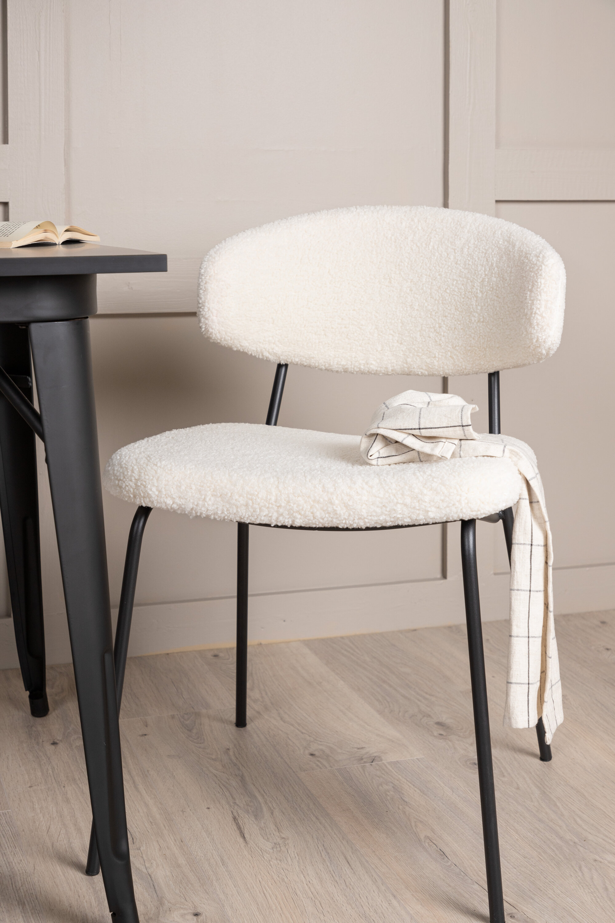 deLOHN Tempe, Chico Téglalap alakú étkezőgarnitúra deLOHN Tempe, Chico Téglalap alakú étkezőgarnitúra