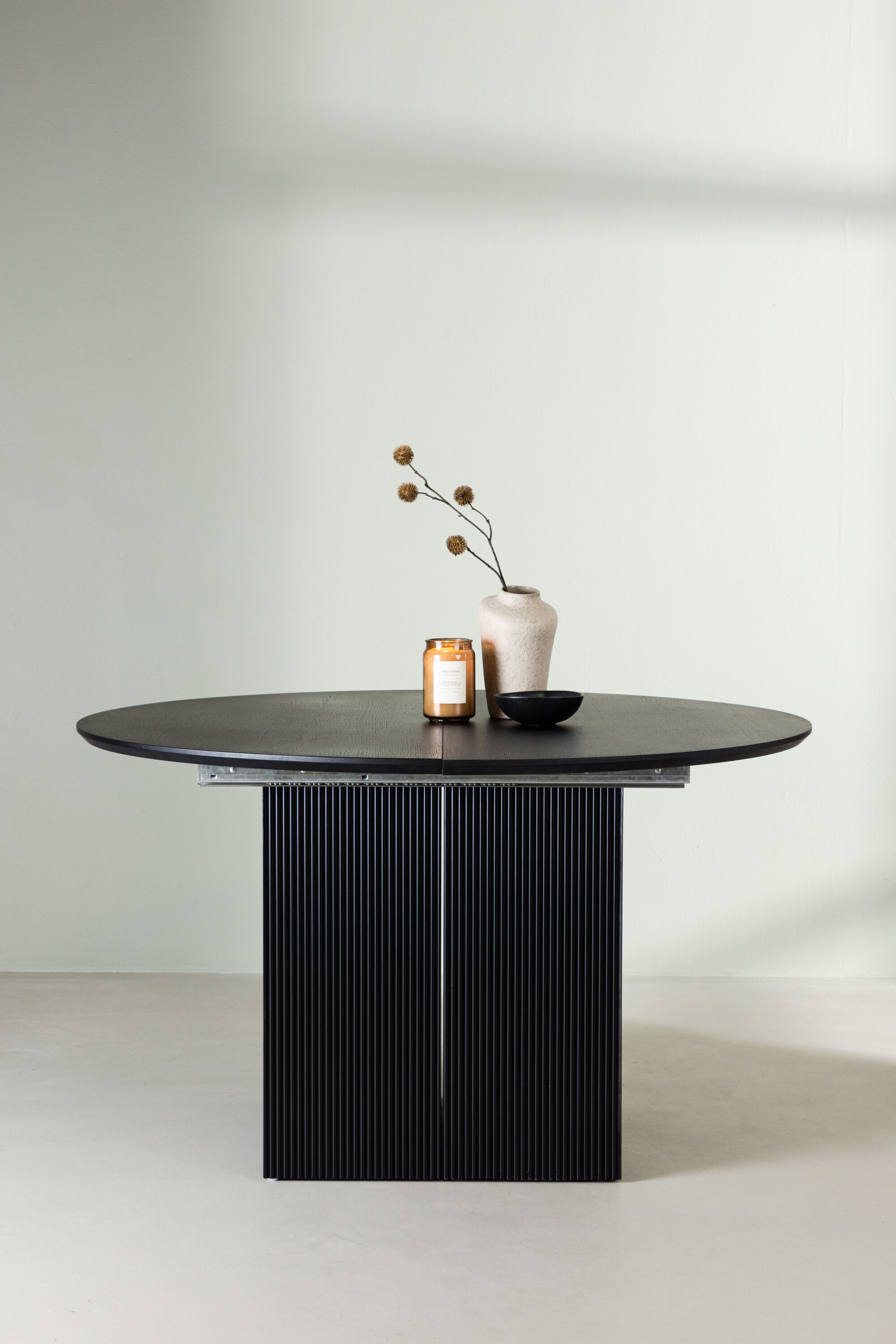 deLOHN Matilda Kerek étkezőasztal