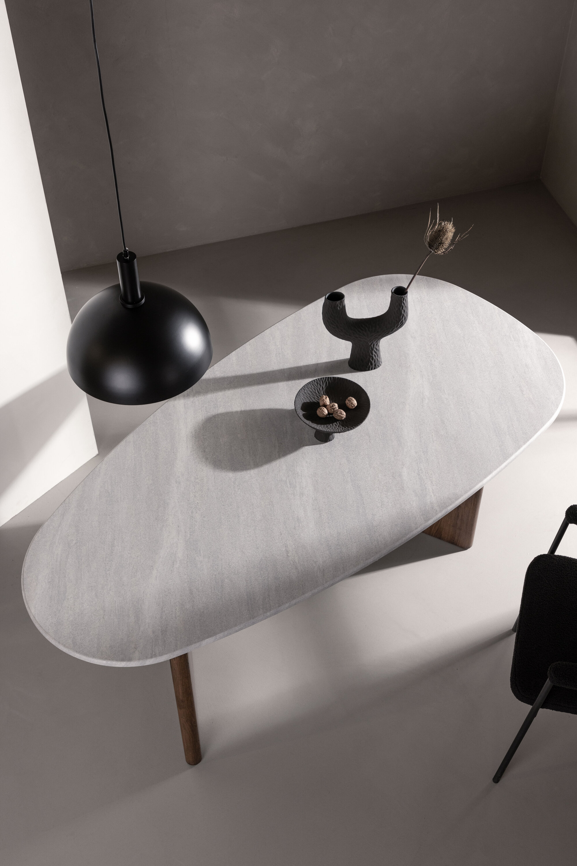 deLOHN Grönvik Ovális étkezőasztal deLOHN Grönvik Ovális étkezőasztal