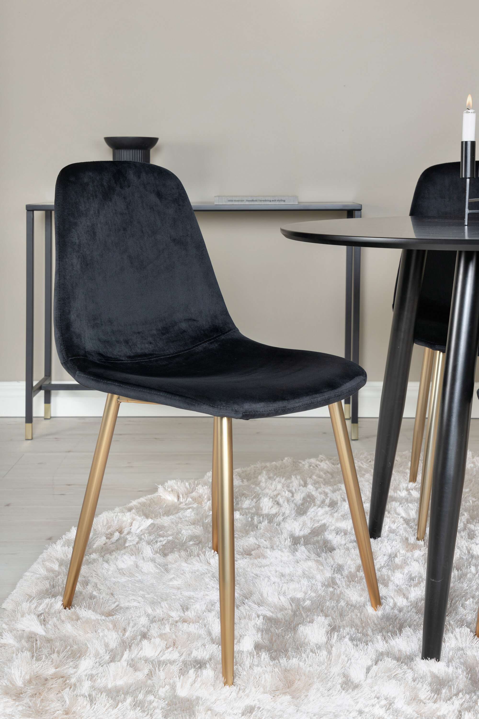 deLOHN Polar, Plaza Kör alakú étkezőgarnitúra