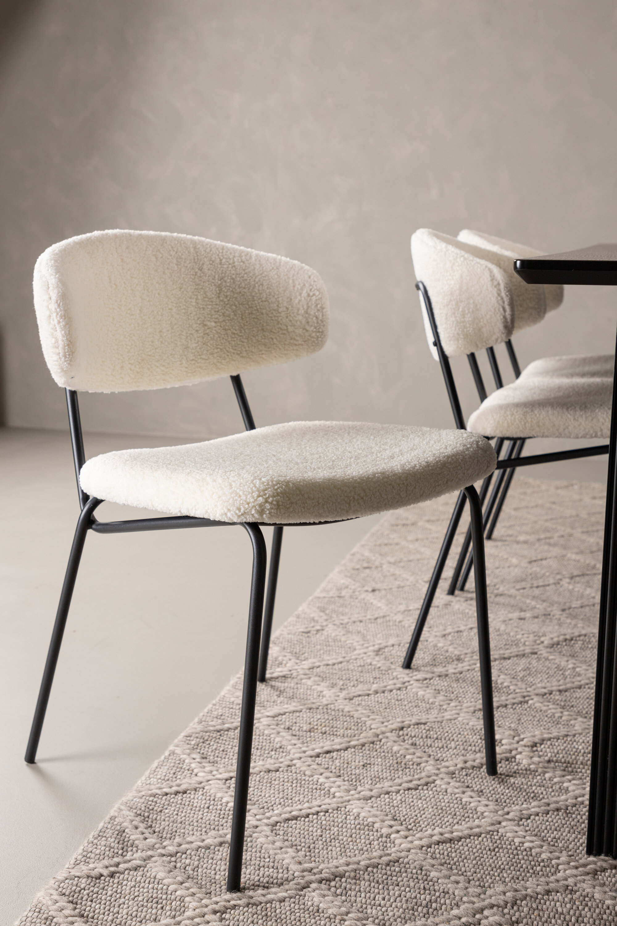 deLOHN Vail, Chico Téglalap alakú étkezőgarnitúra