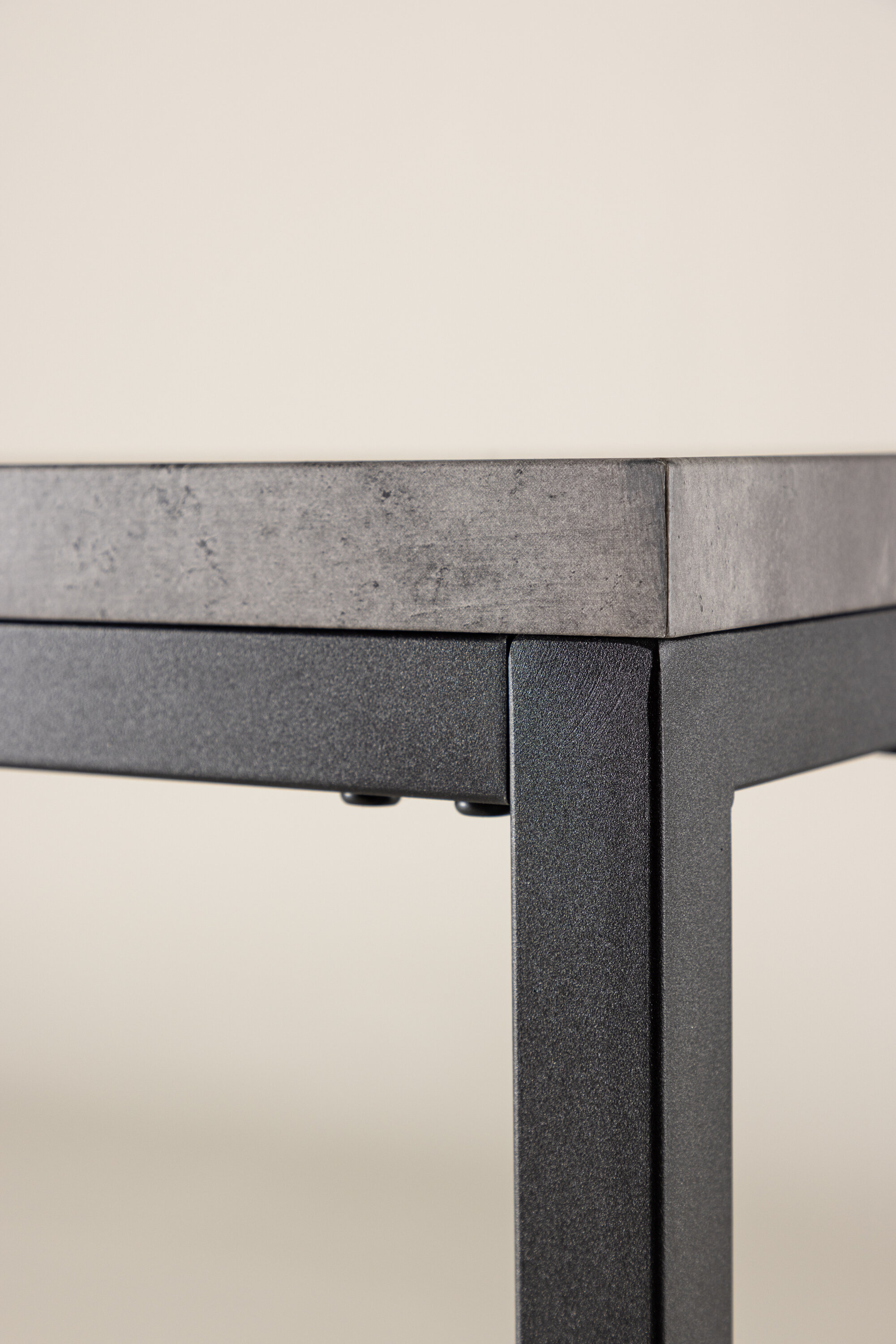 deLOHN Rise Kisasztal deLOHN Rise Kisasztal