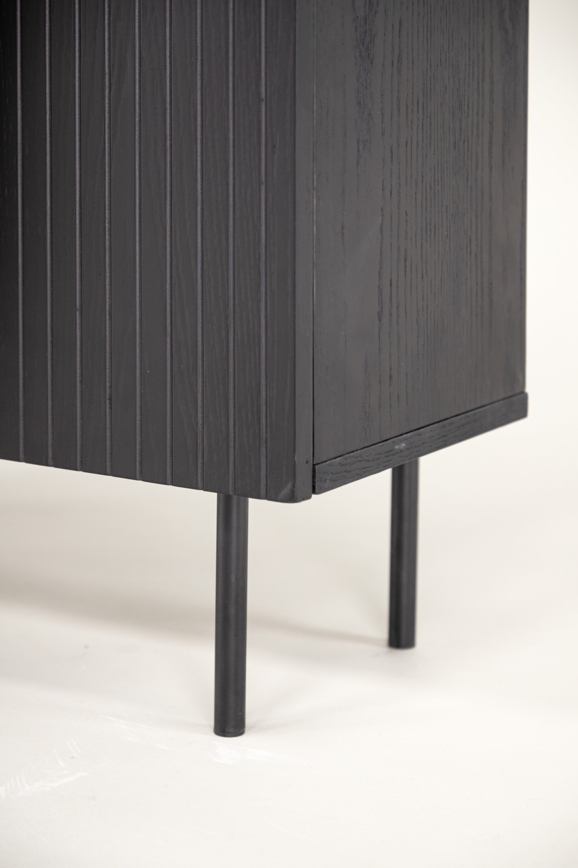 deLOHN Björkön Tárolószekrény