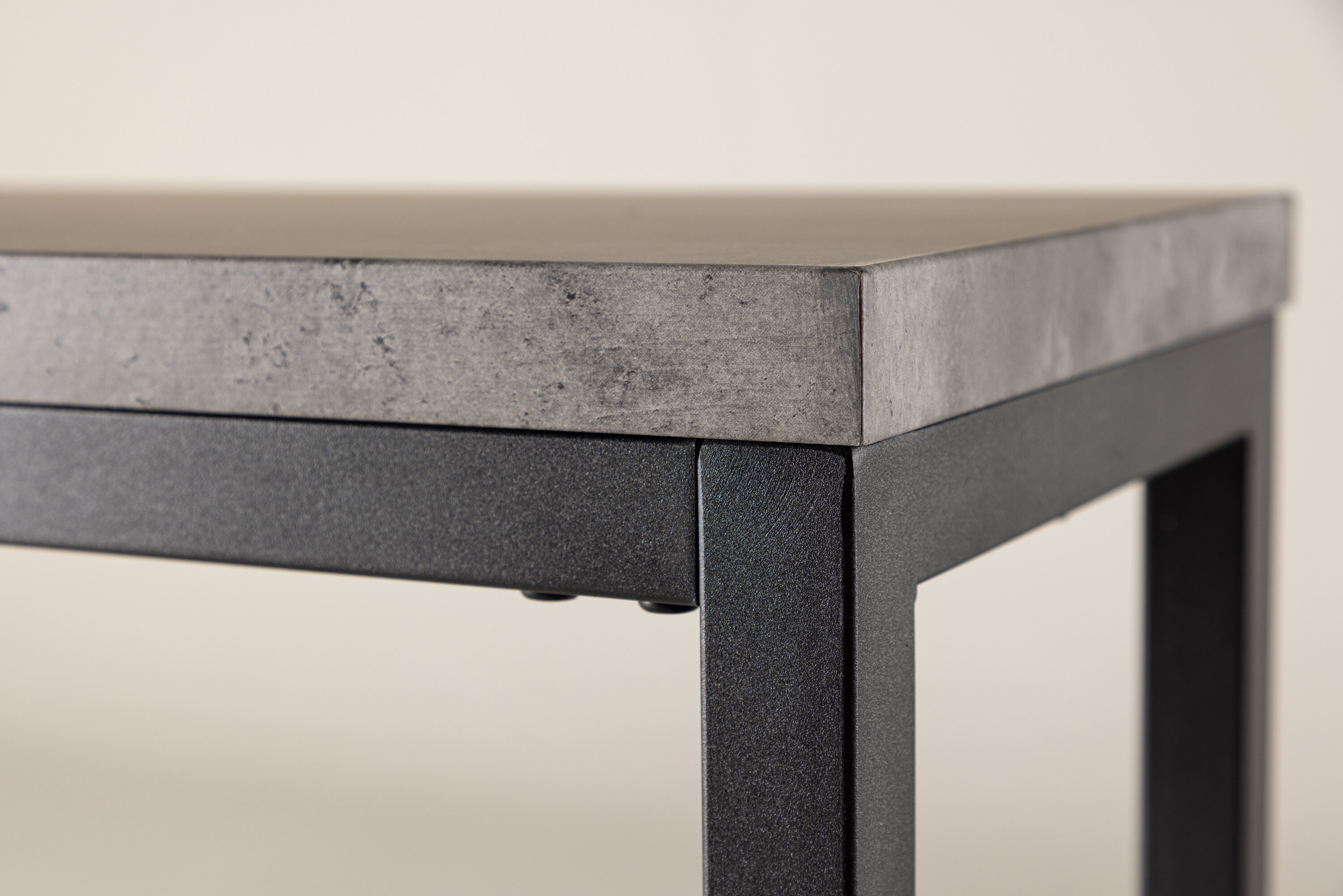 deLOHN Rise Kisasztal deLOHN Rise Kisasztal