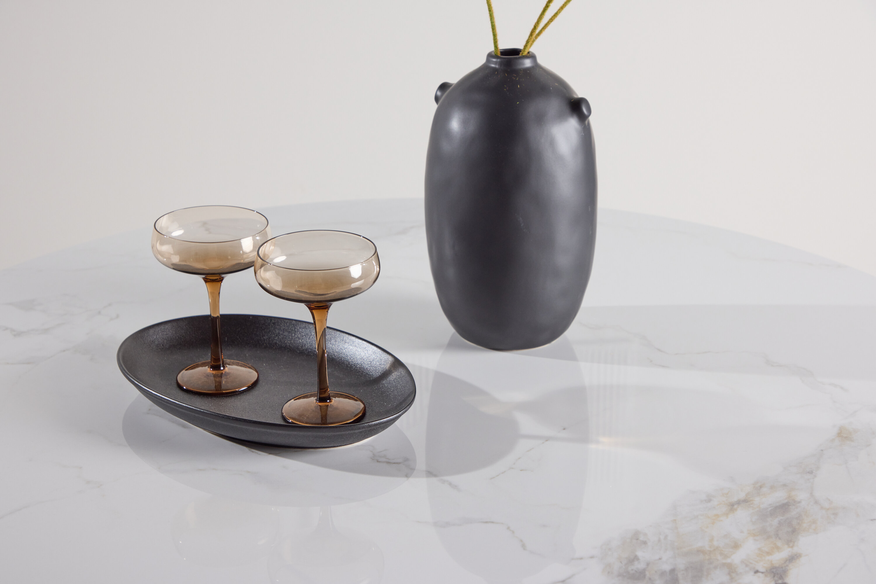 deLOHN Bootcut Kerek étkezőasztal