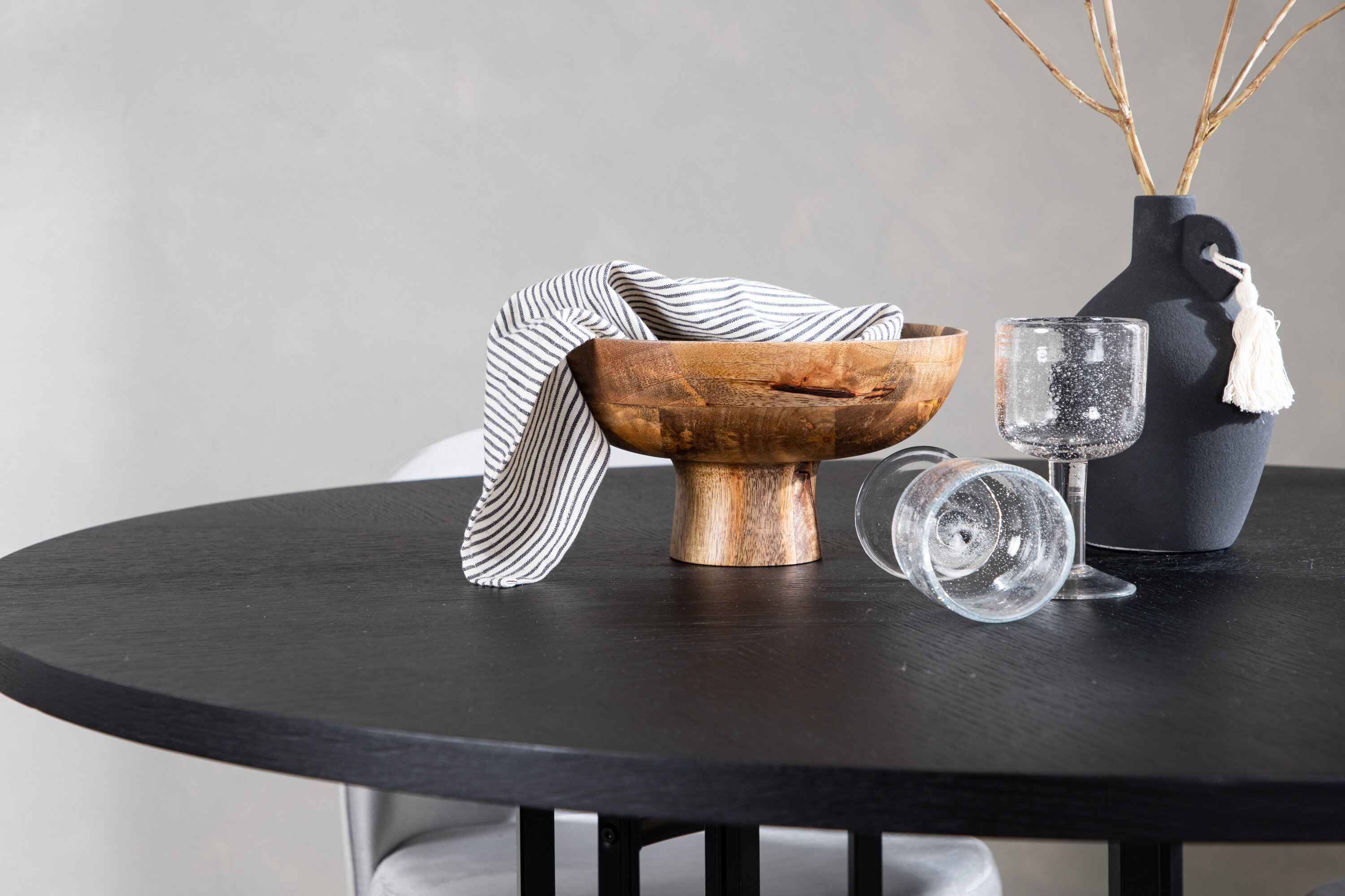 deLOHN Copenhagen, Velvet Kör alakú étkezőgarnitúra