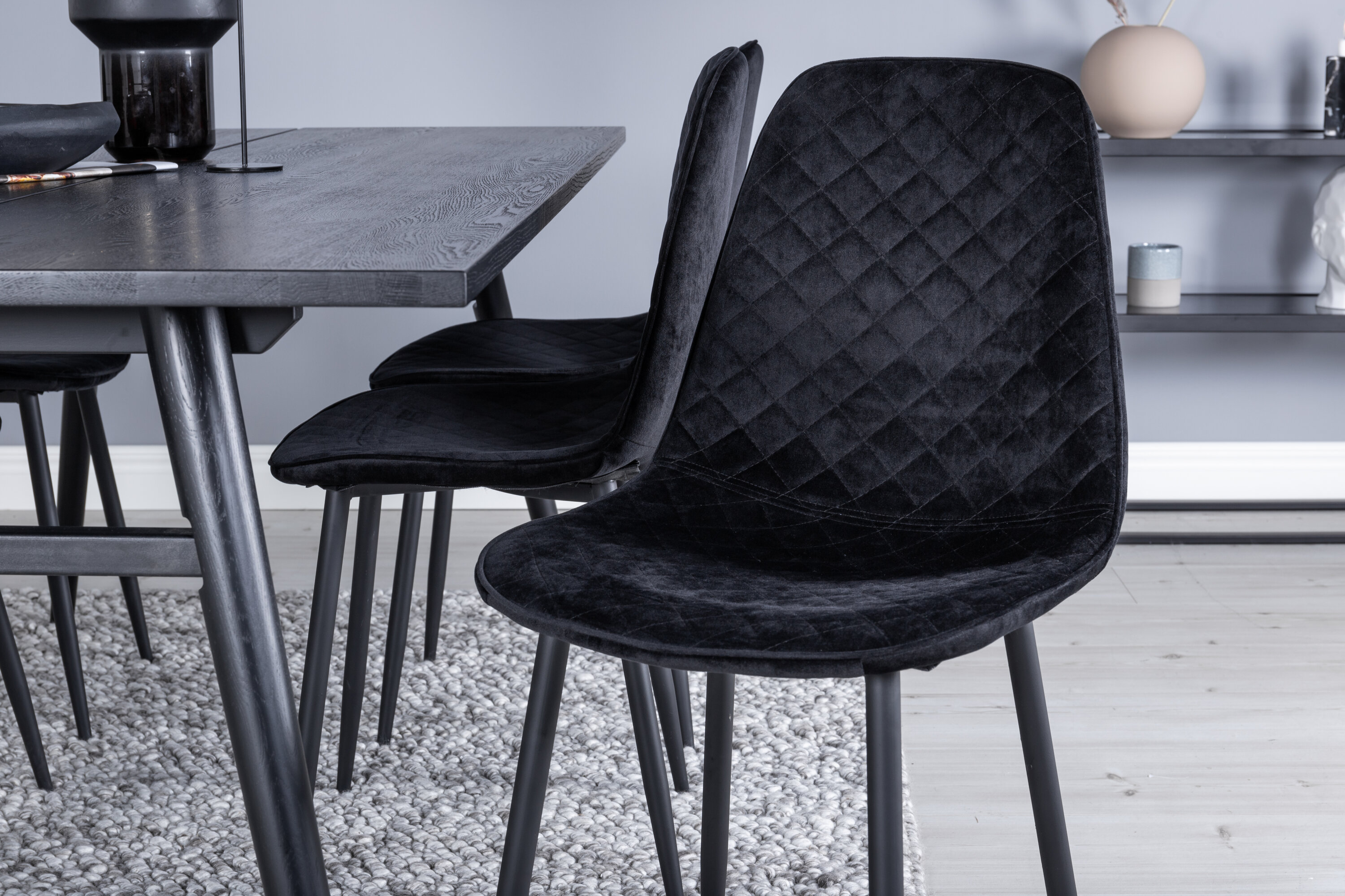 deLOHN Sleek, Polar Téglalap alakú étkezőgarnitúra deLOHN Sleek, Polar Téglalap alakú étkezőgarnitúra
