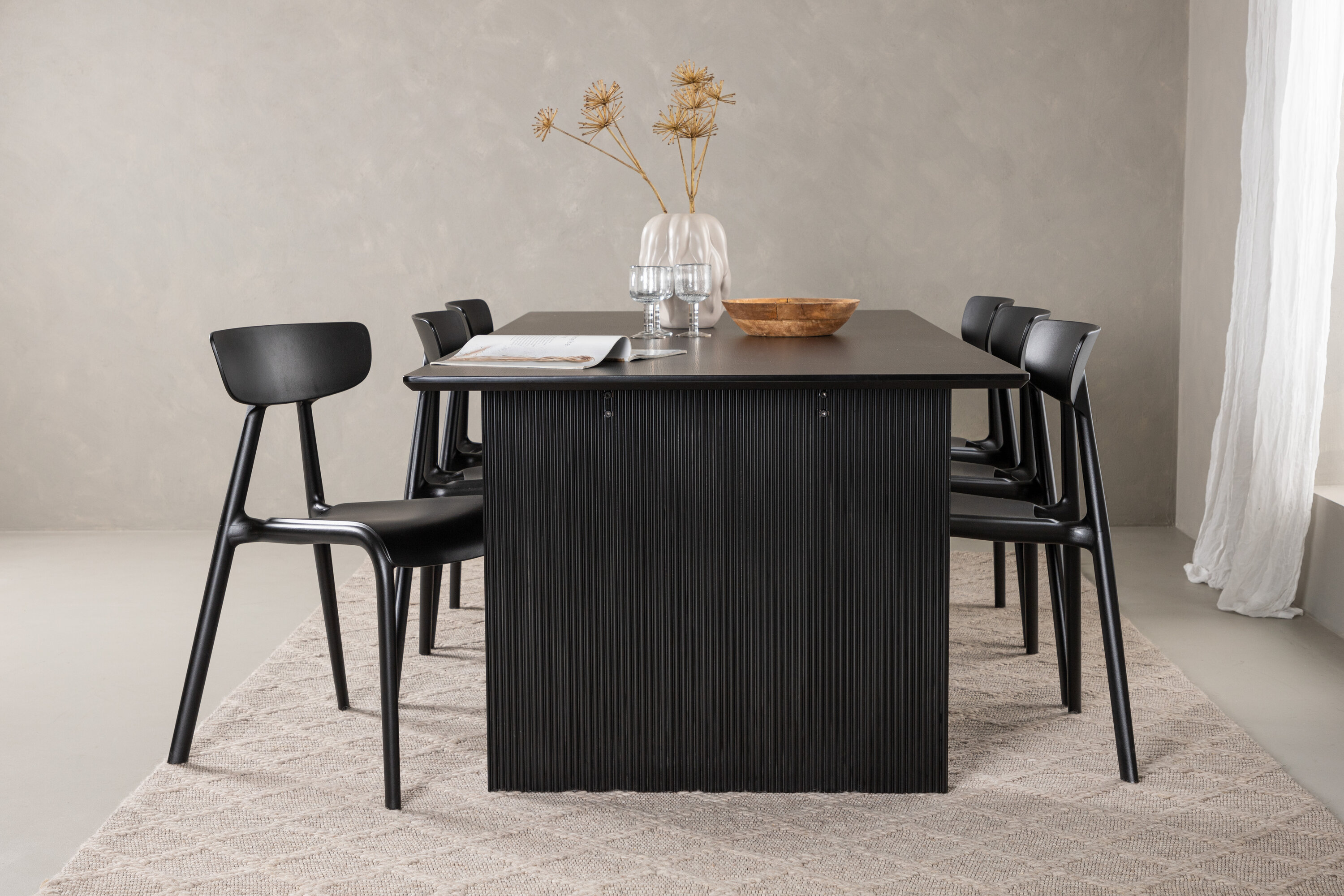 deLOHN Vail, Ursholmen Téglalap alakú étkezőgarnitúra