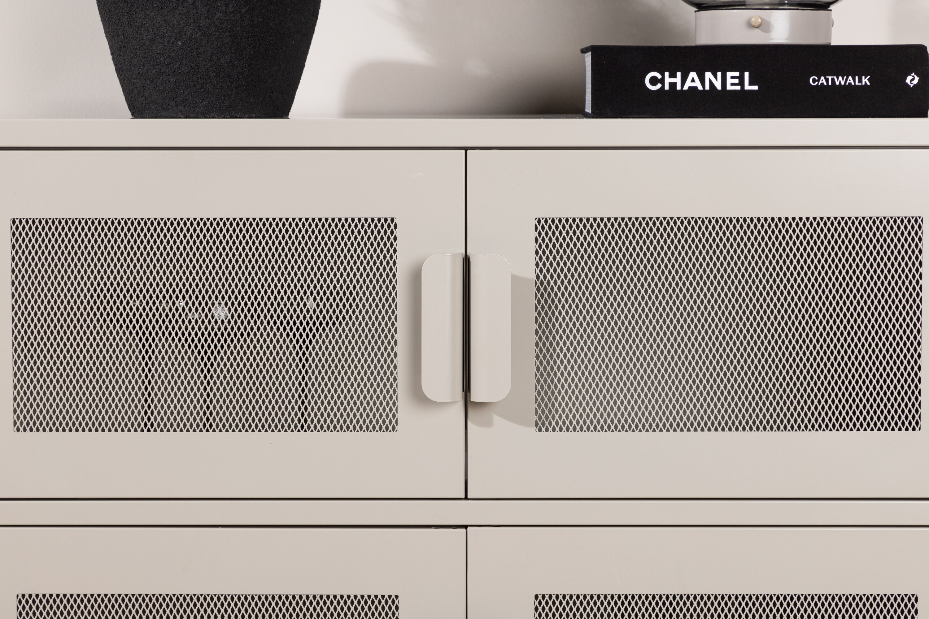 deLOHN Nett Tárolószekrény