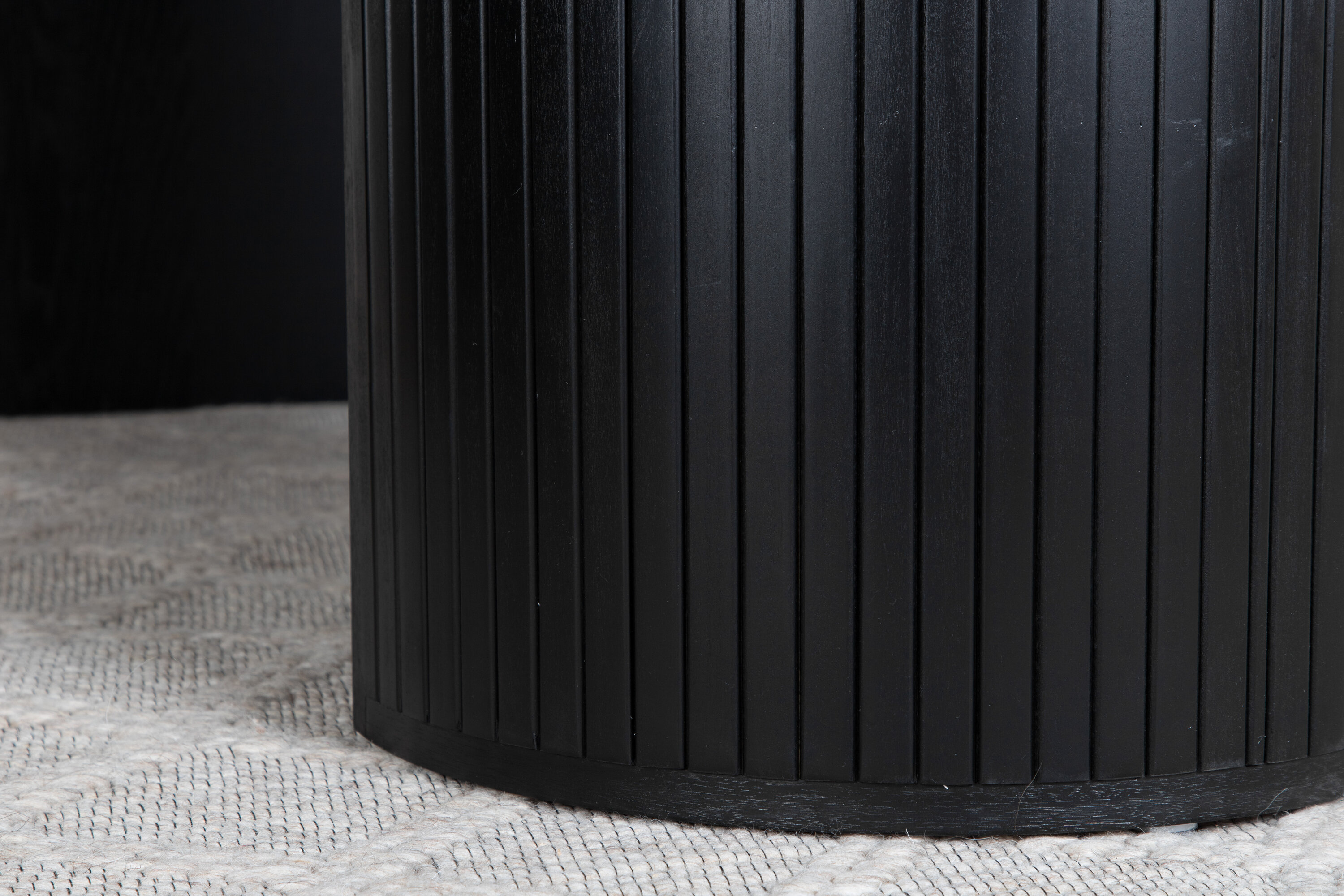 deLOHN Bianca Ovális étkezőasztal