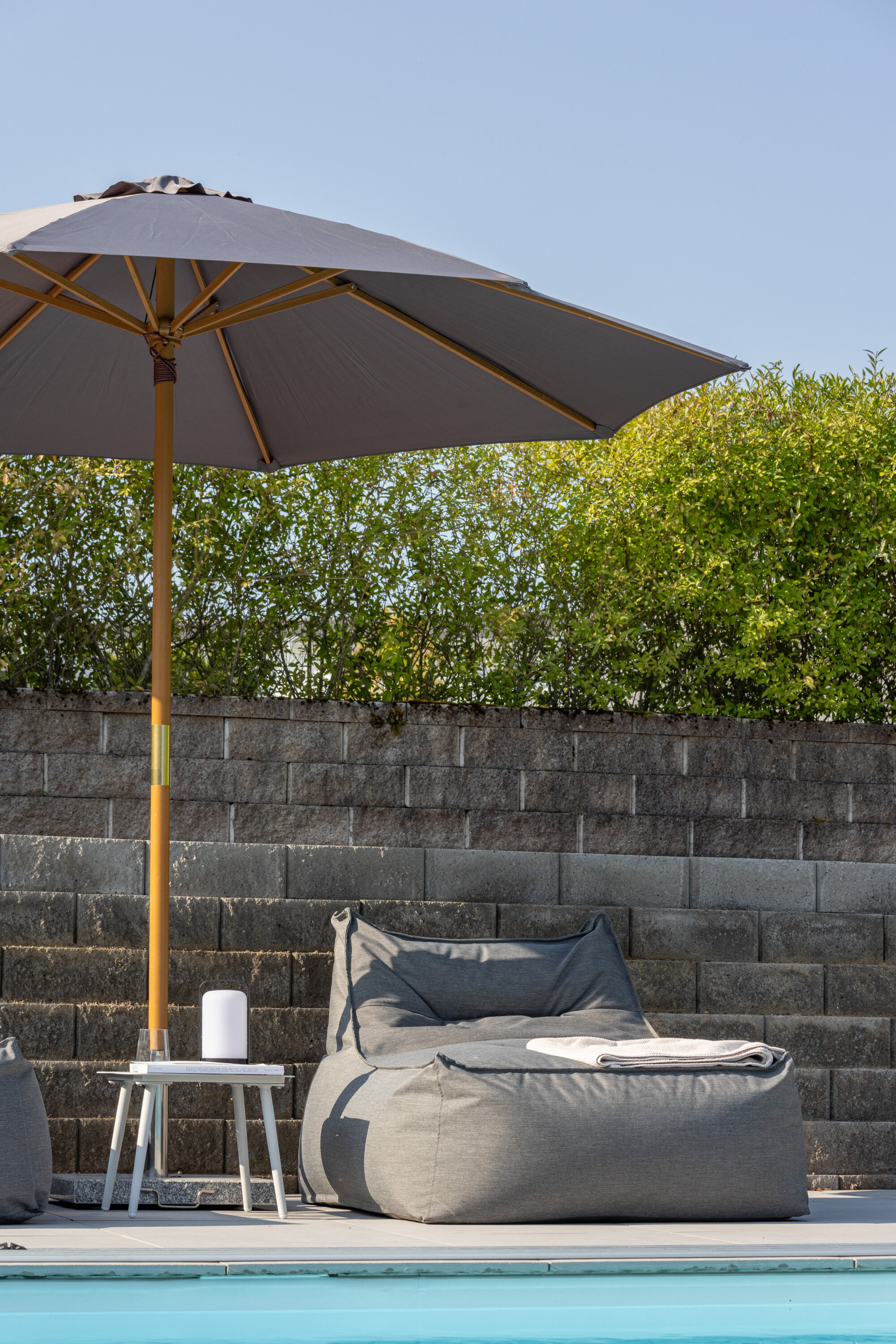 deLOHN Ixos Napernyő