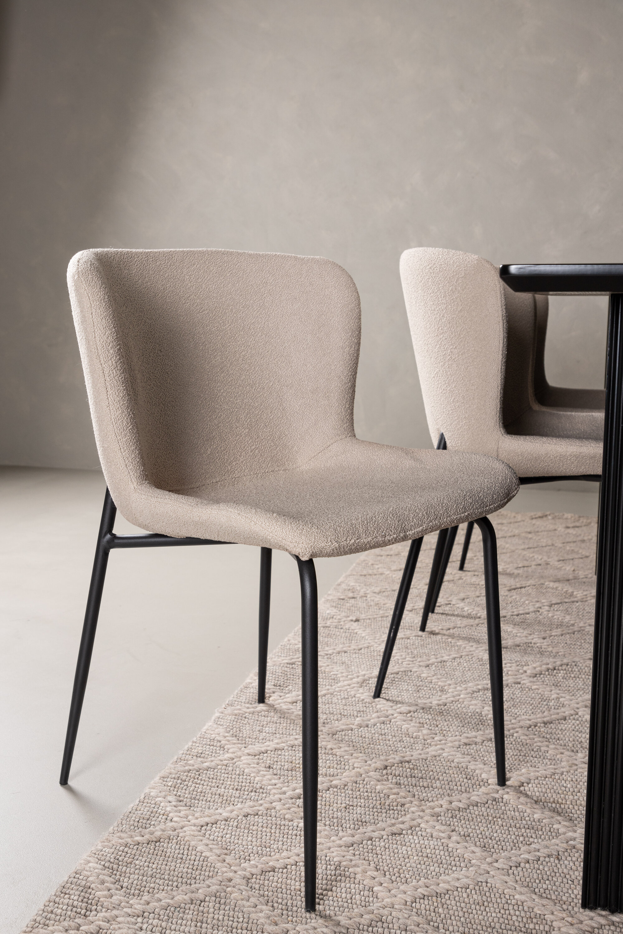 deLOHN Vail, Modesto Téglalap alakú étkezőgarnitúra