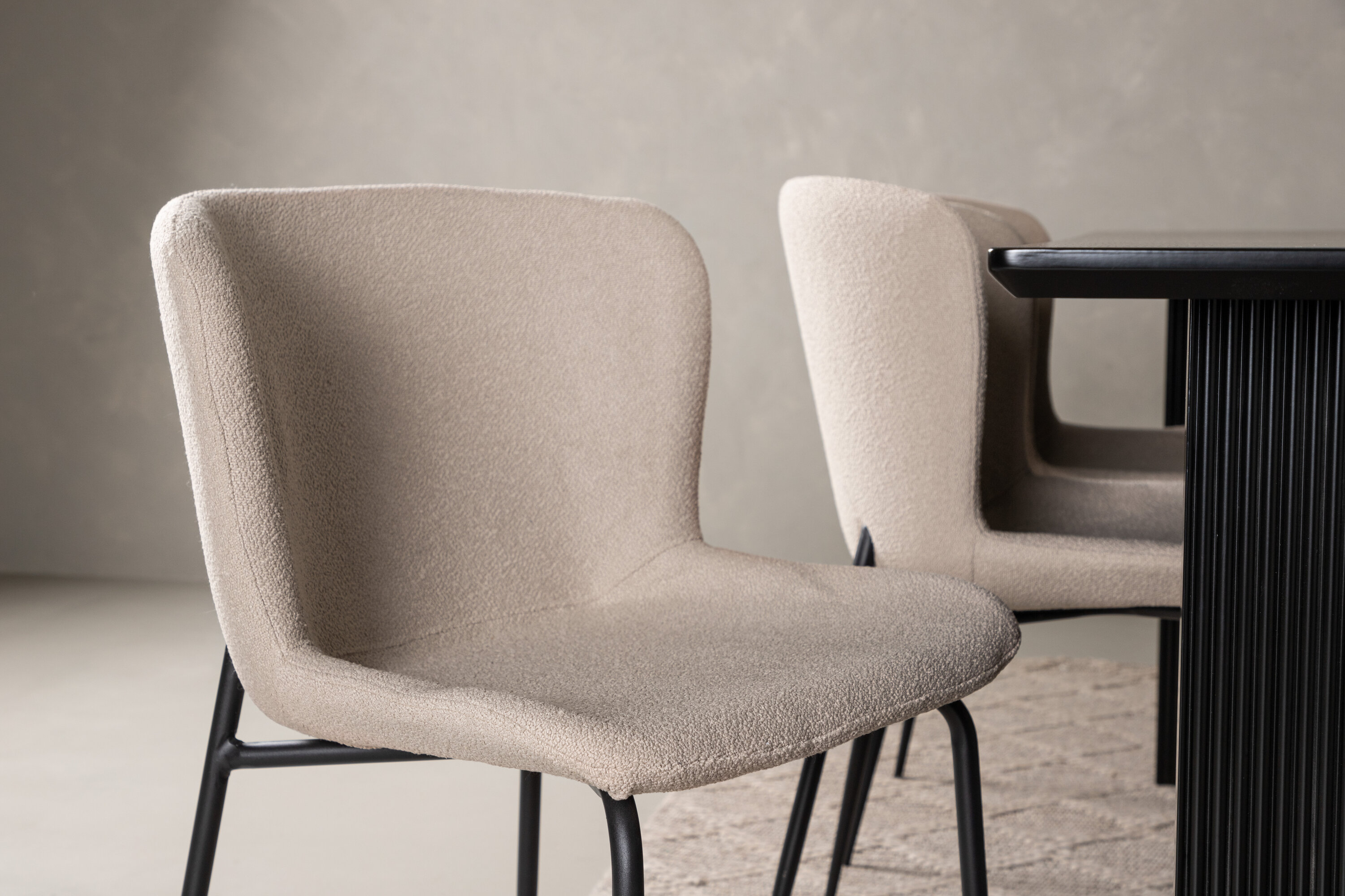 deLOHN Vail, Modesto Téglalap alakú étkezőgarnitúra