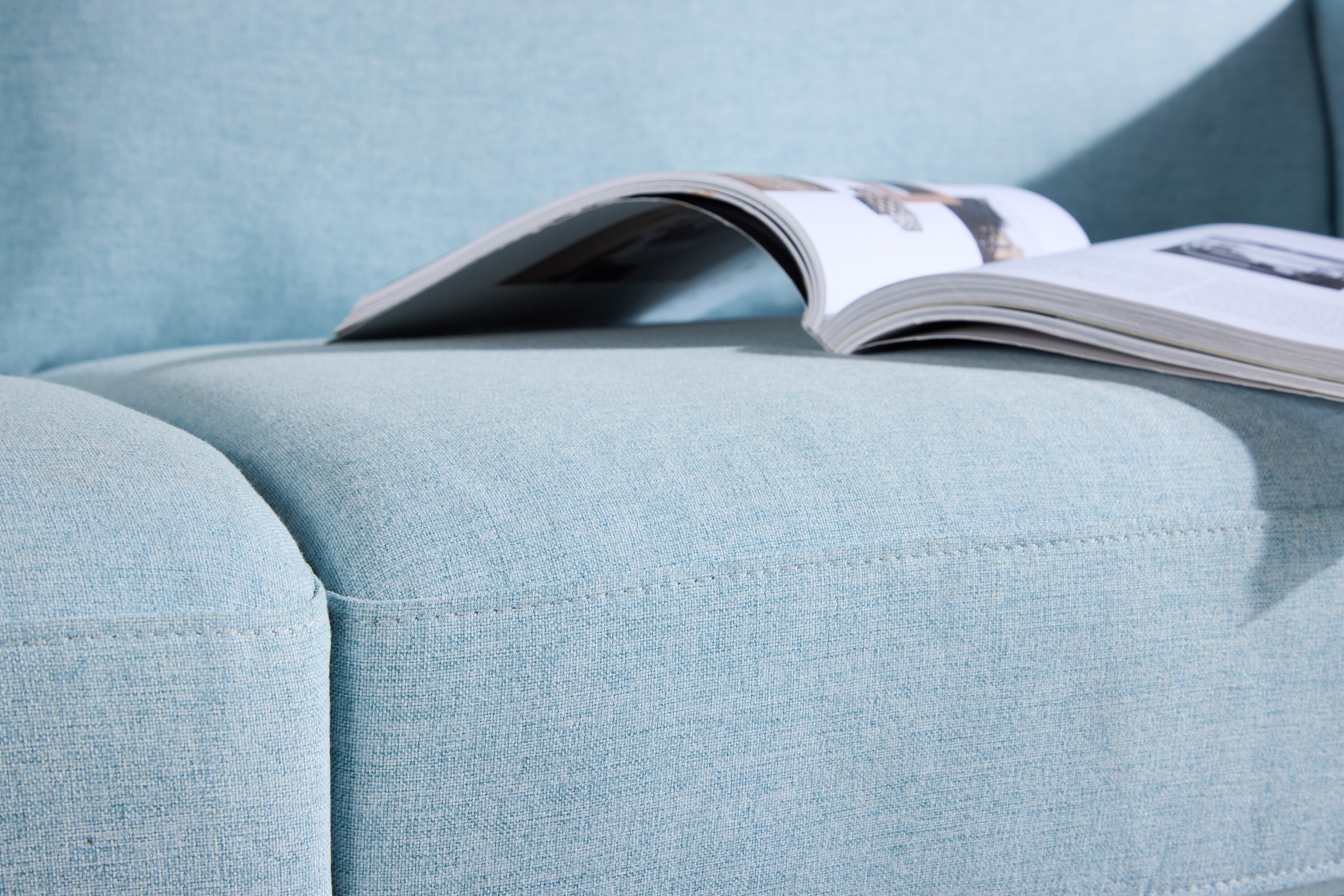 deLOHN Sky Háromszemélyes kanapé