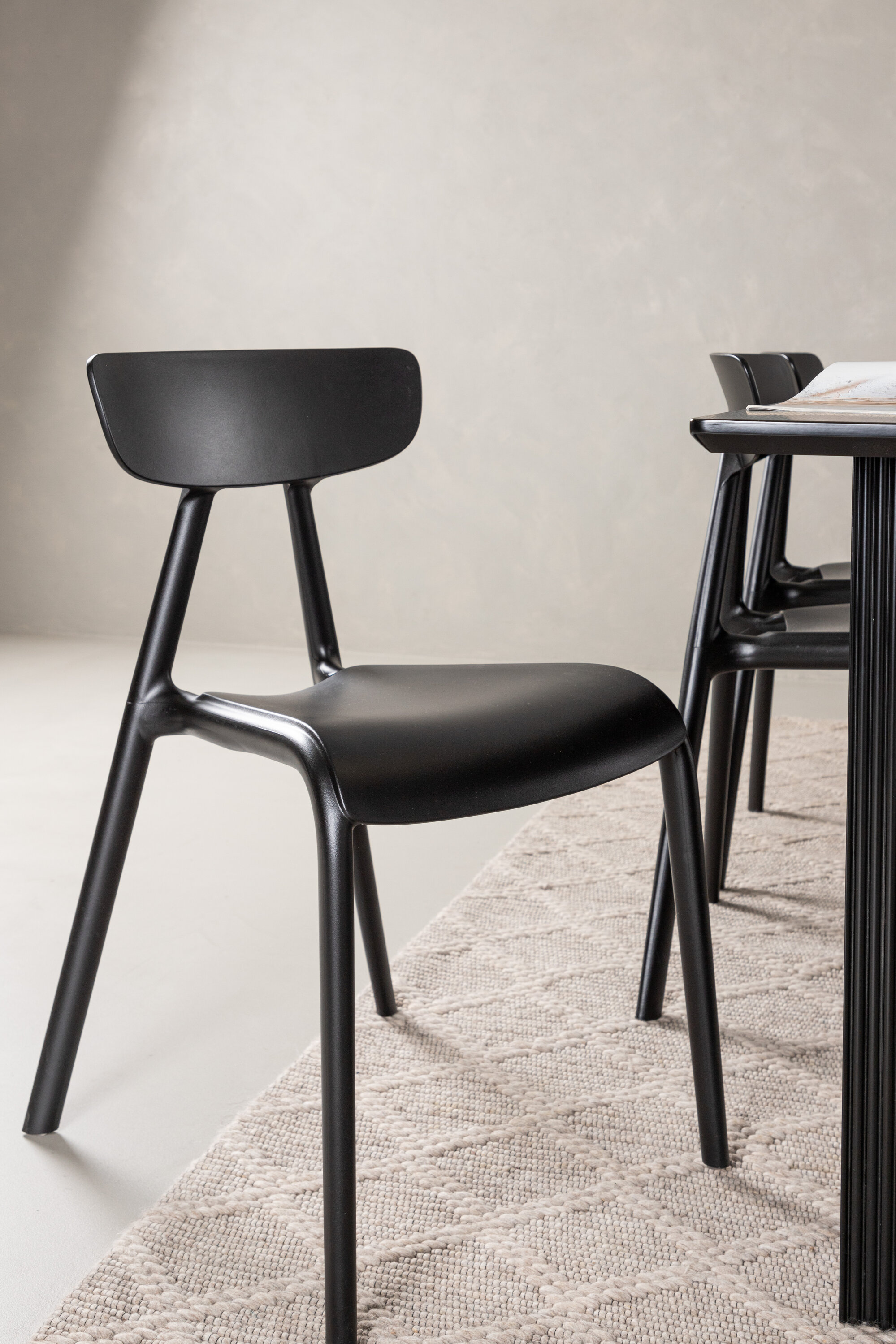 deLOHN Vail, Ursholmen Téglalap alakú étkezőgarnitúra