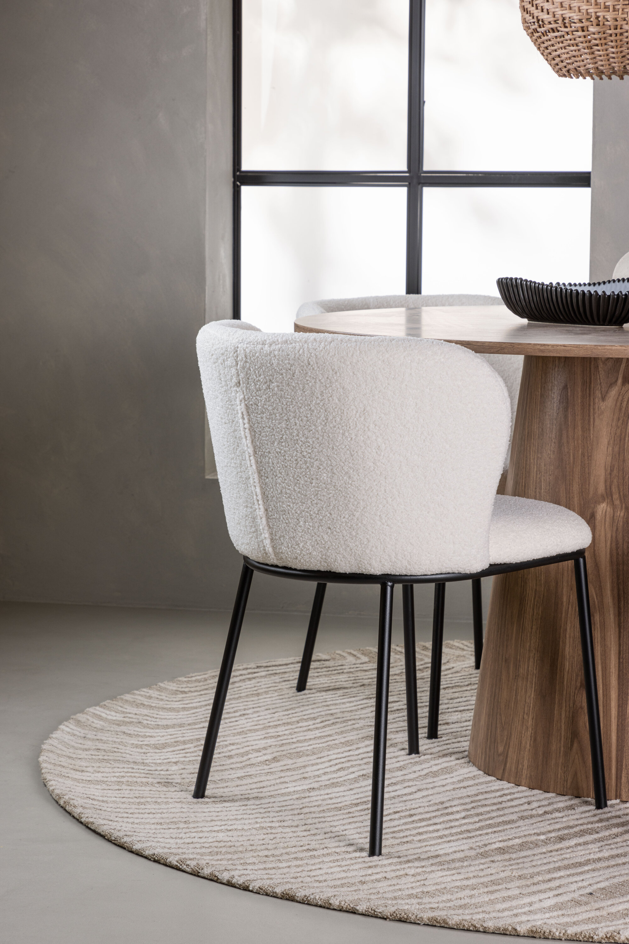 deLOHN Edina Kör alakú étkezőgarnitúra