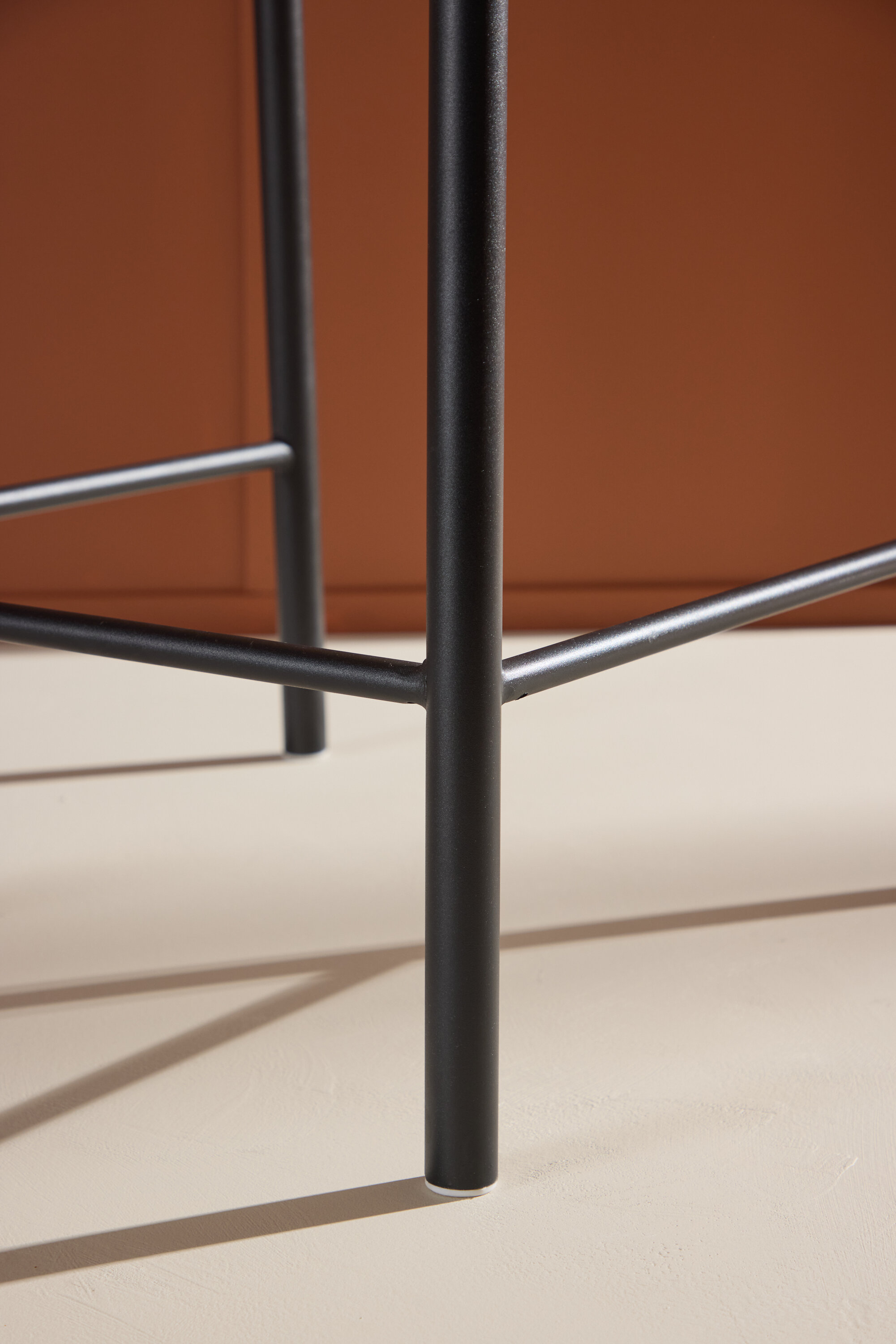 deLOHN Polly Bárszék