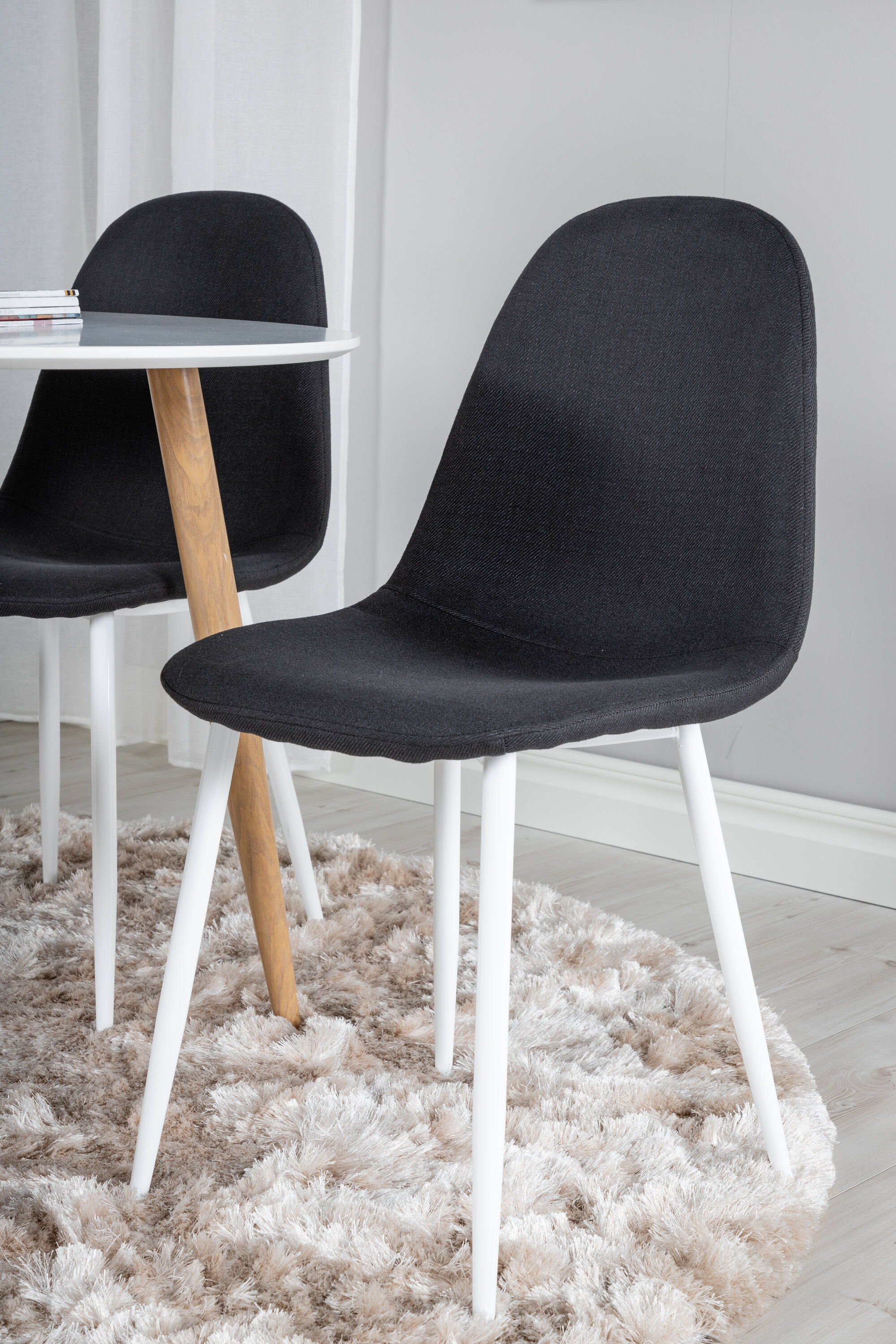 deLOHN Polar, Plaza Kör alakú étkezőgarnitúra