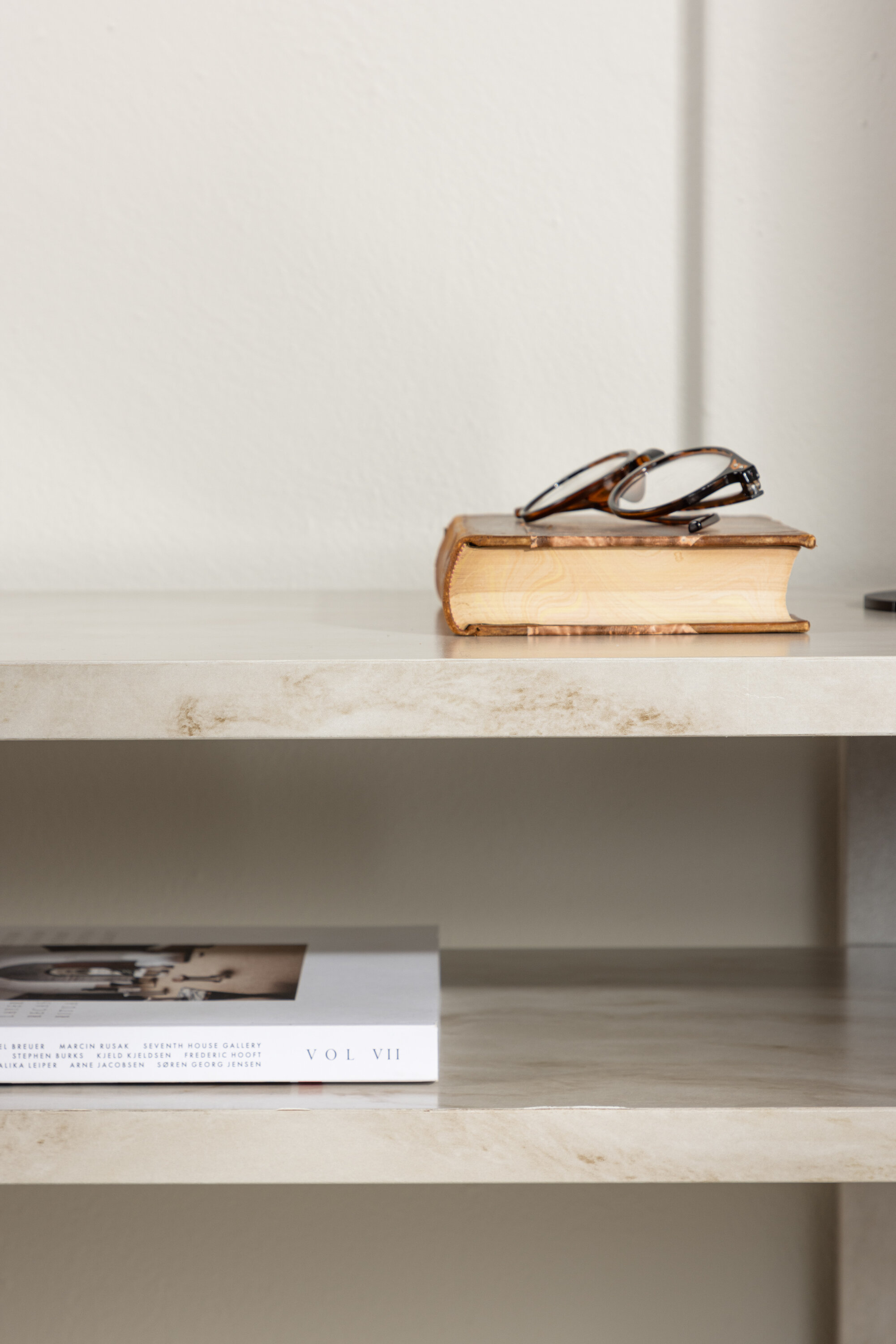 deLOHN Ålesund TV-szekrény