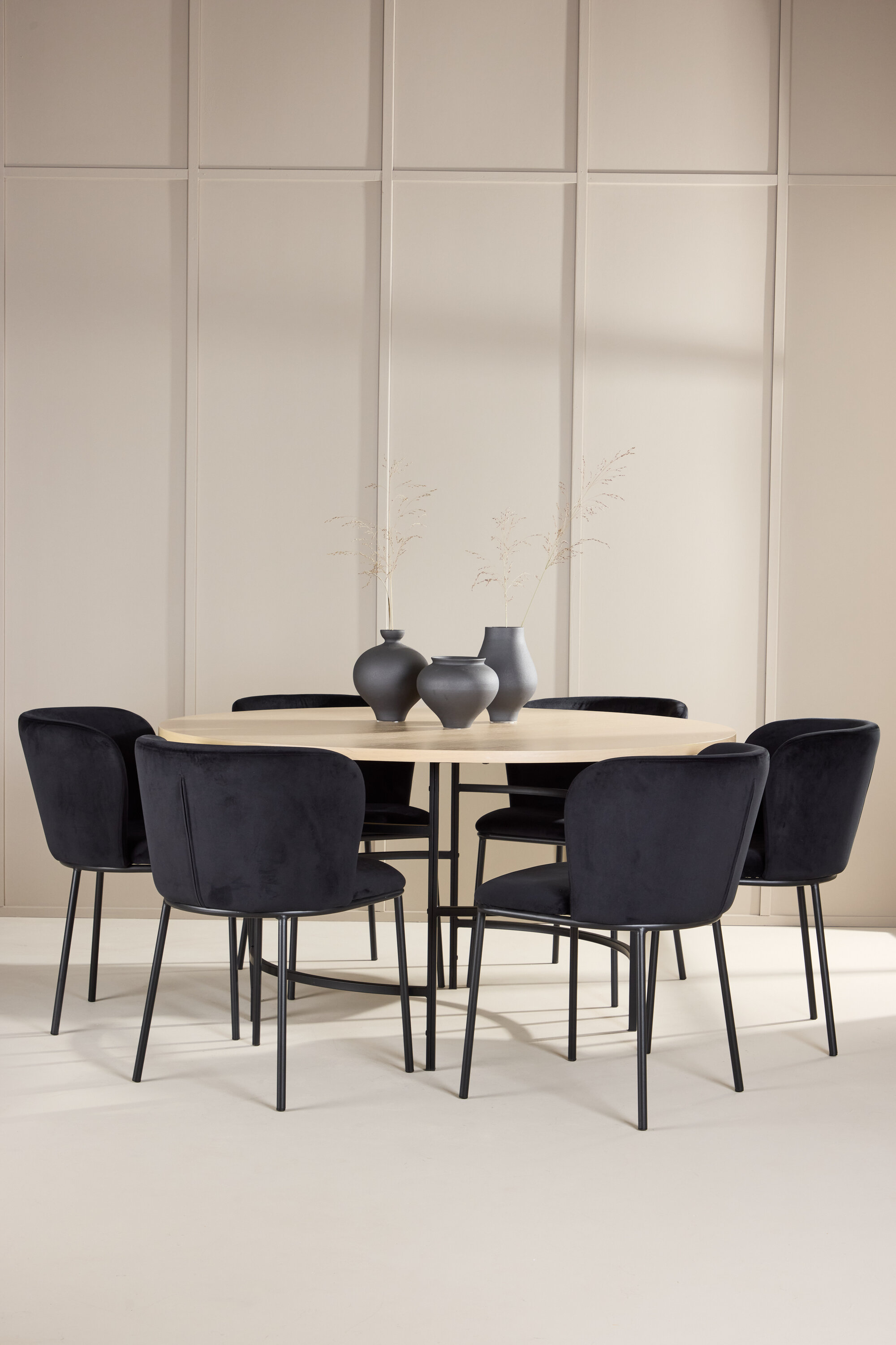 deLOHN Copenhagen, Edina Kör alakú étkezőgarnitúra