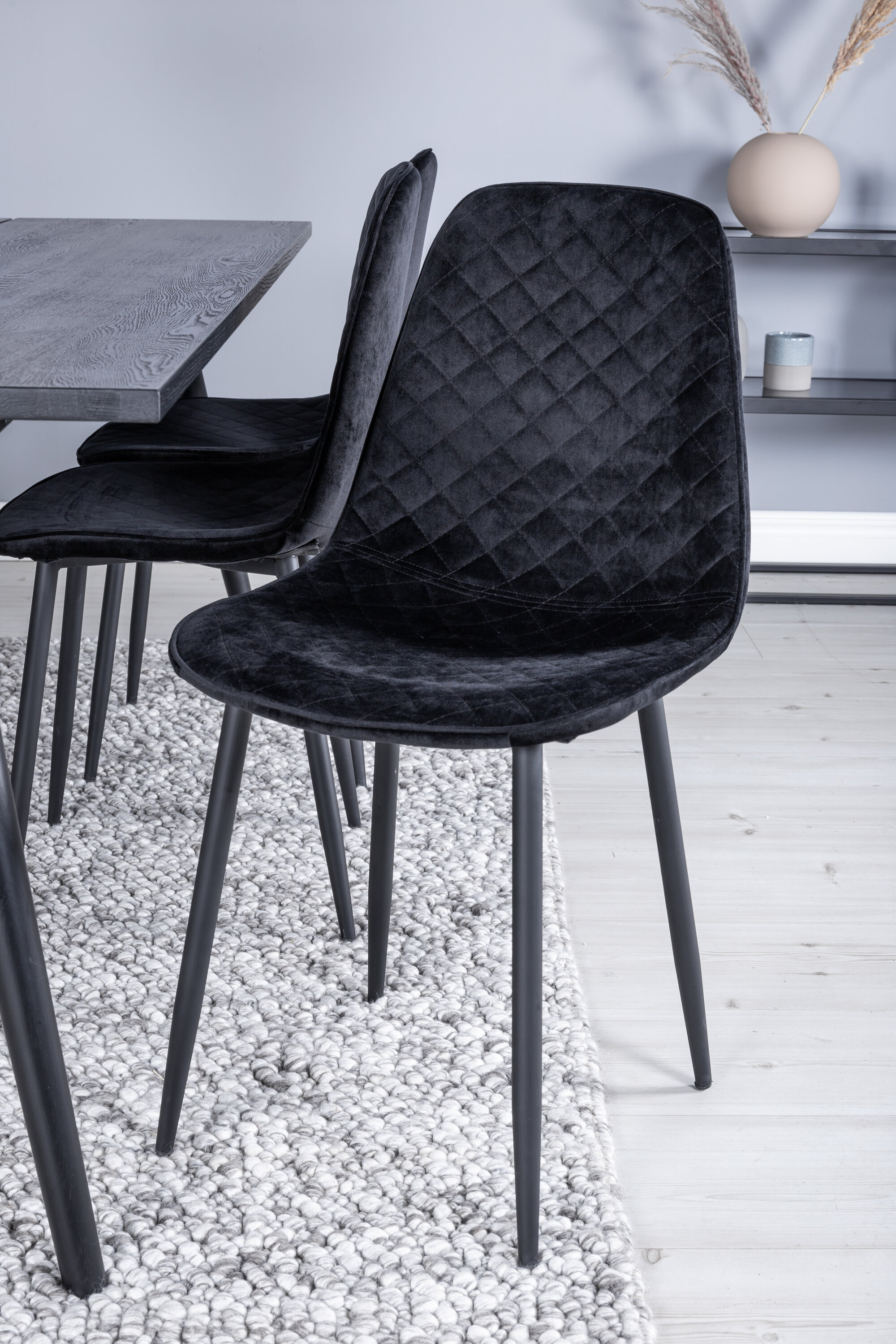 deLOHN Sleek, Polar Téglalap alakú étkezőgarnitúra deLOHN Sleek, Polar Téglalap alakú étkezőgarnitúra