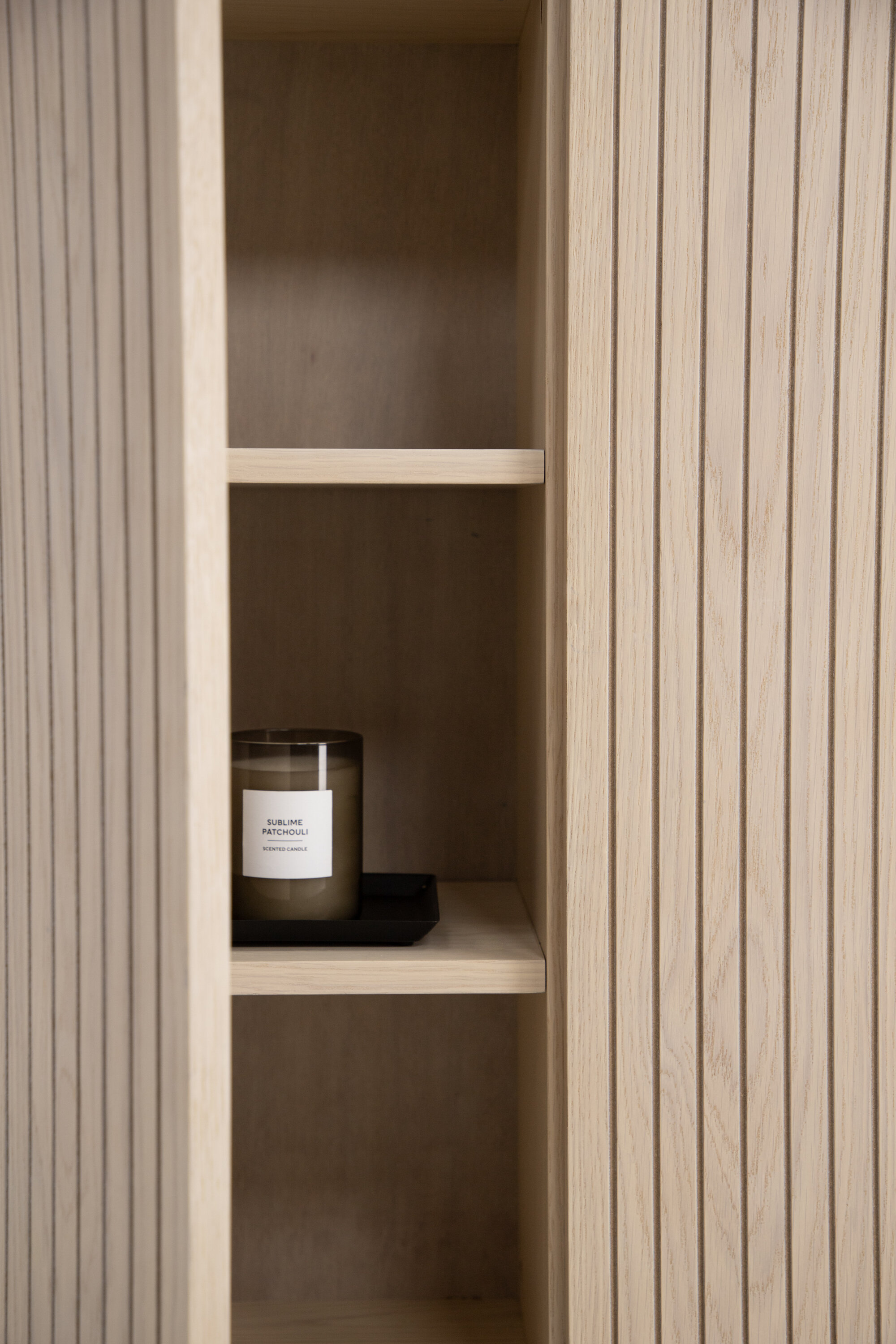 deLOHN Björkön Tárolószekrény