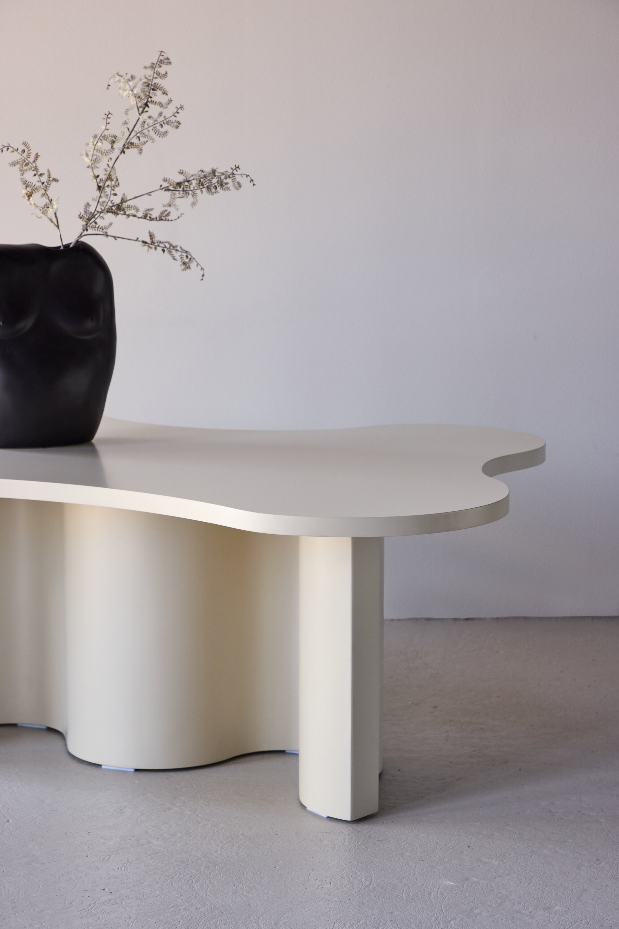 deLOHN Flow Dohányzóasztal