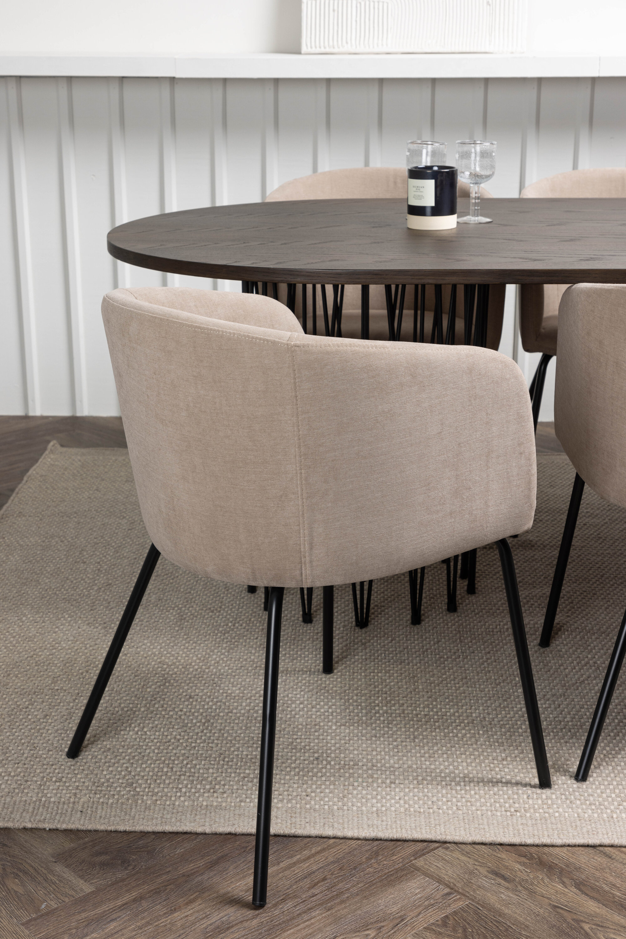 deLOHN Stone oval, Berit Téglalap alakú étkezőgarnitúra