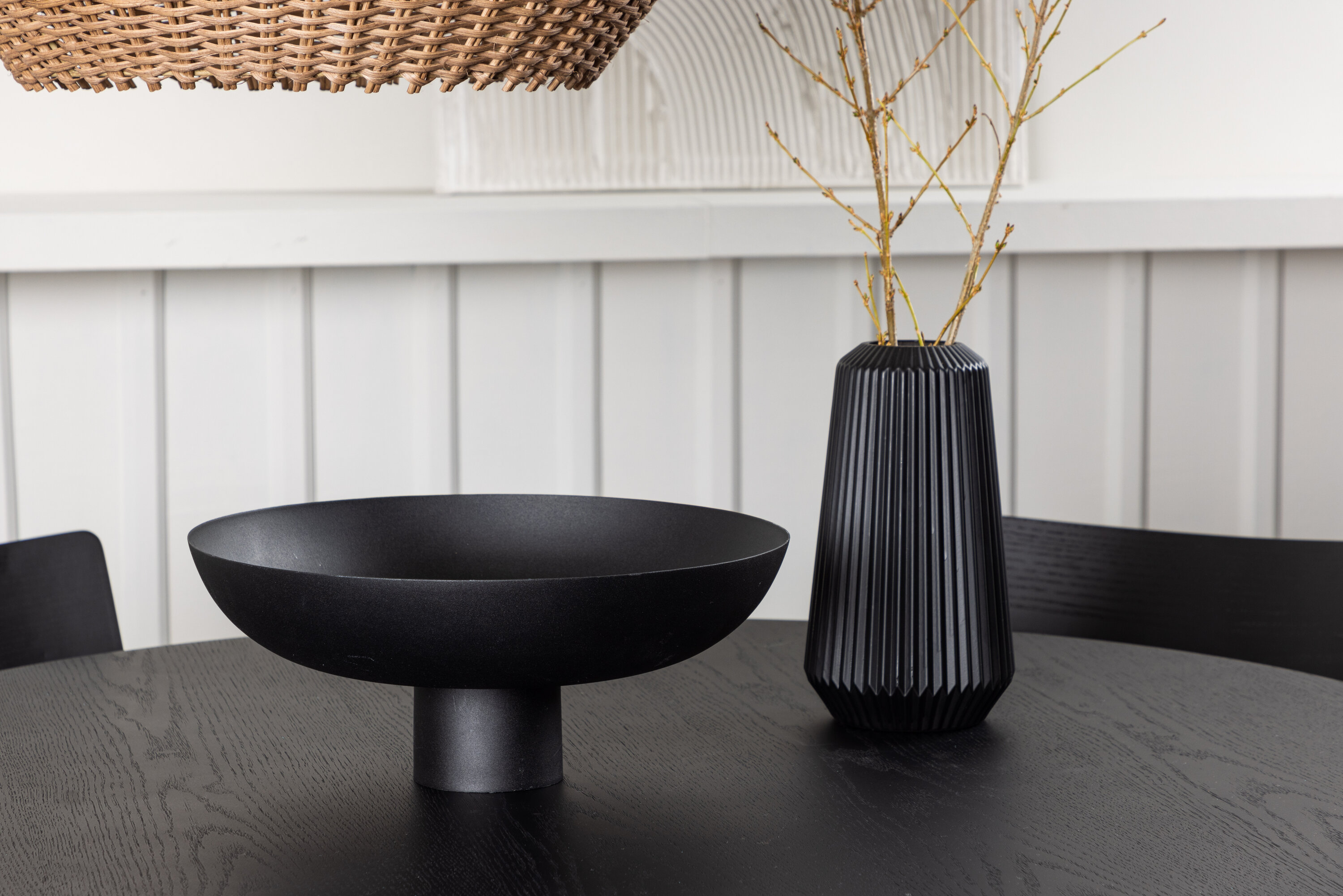 deLOHN Bootcut Oval, Montros Kör alakú étkezőgarnitúra