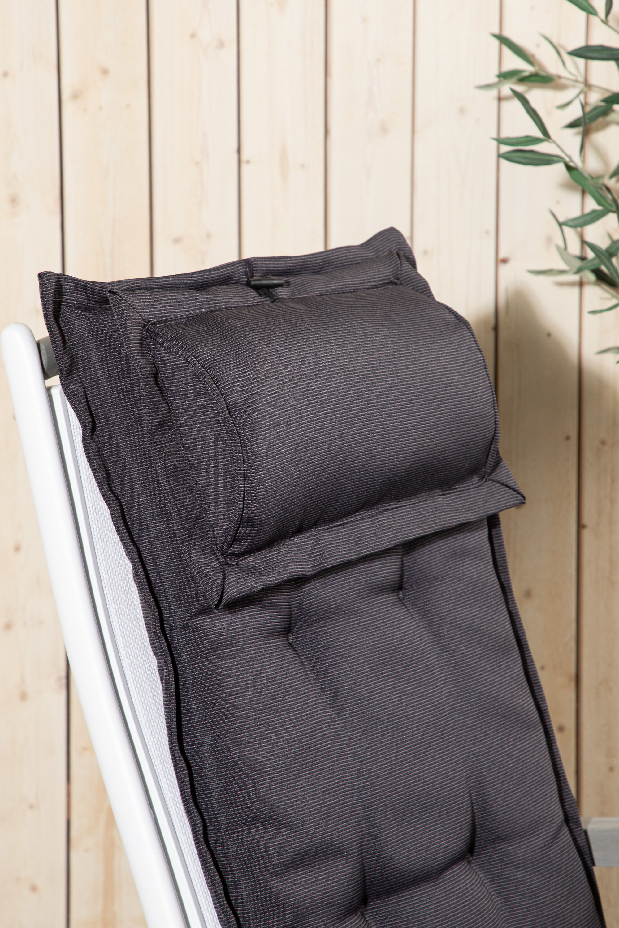 deLOHN Cushion párna