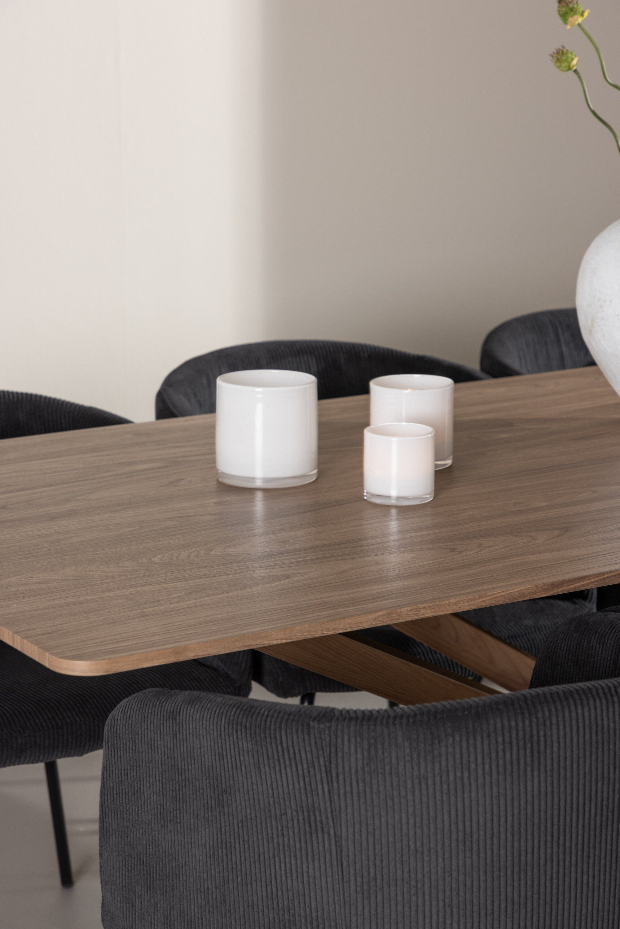 deLOHN Piazza, Berit Téglalap alakú étkezőgarnitúra