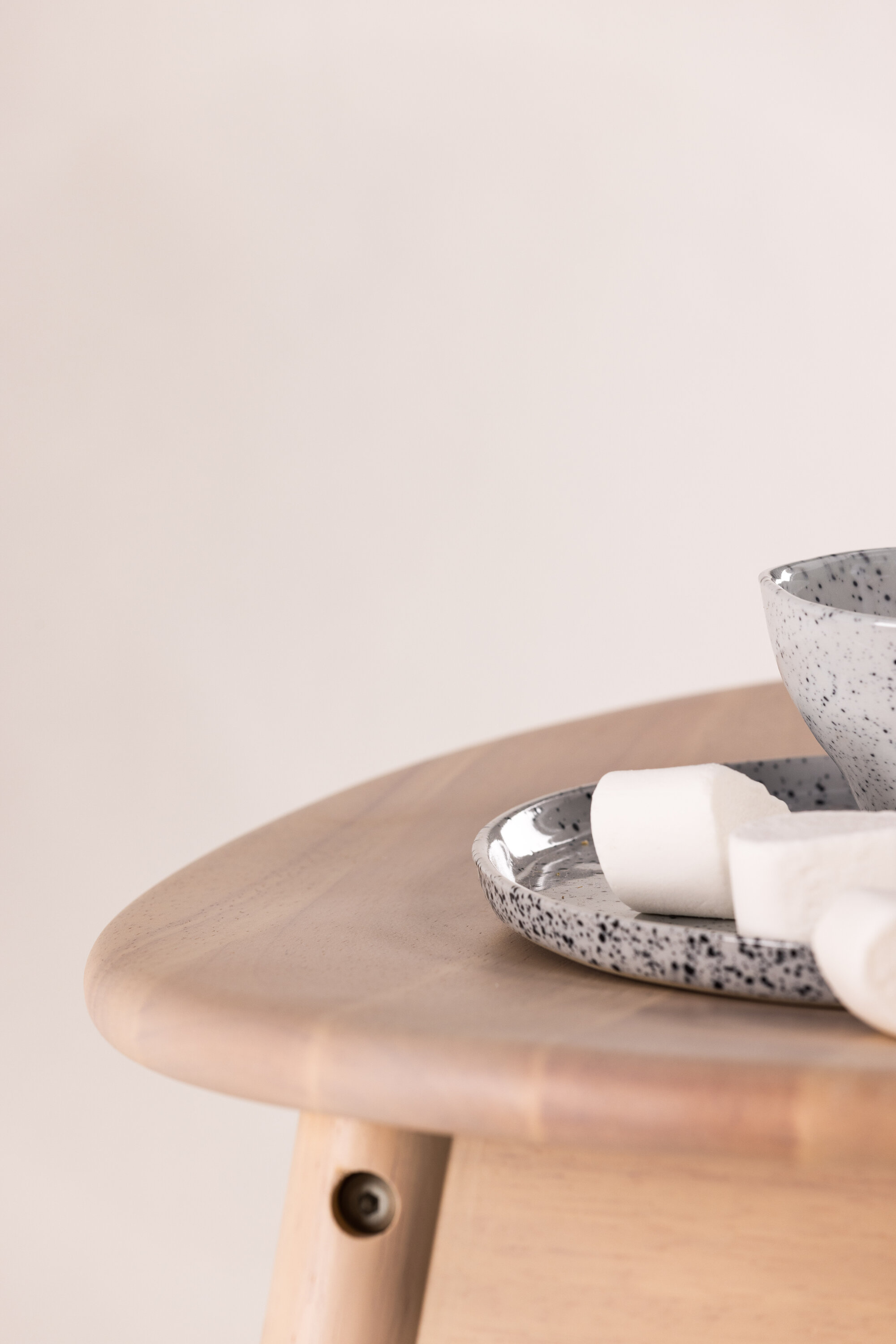 deLOHN Orust Bárszék