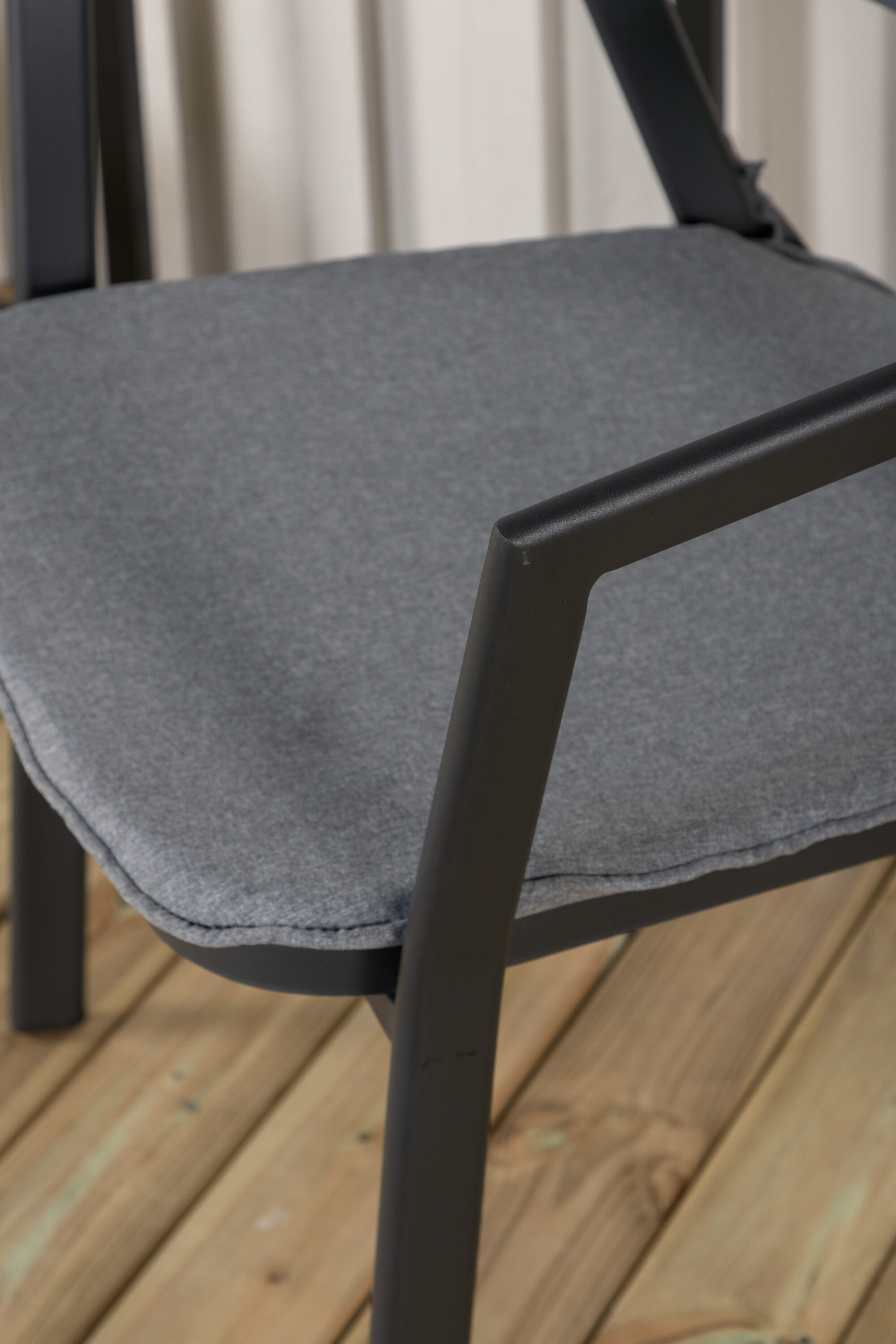 deLOHN Slit Étkezőszék