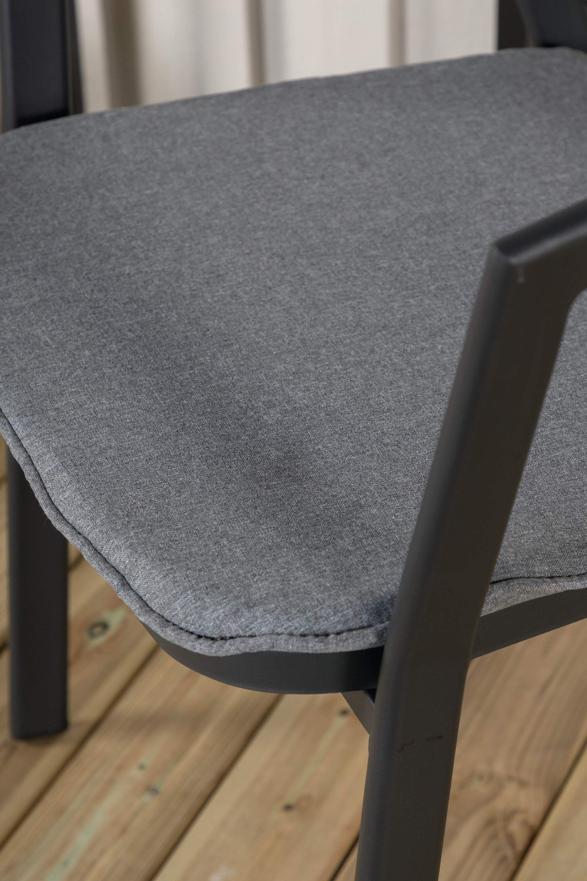 deLOHN Slit Étkezőszék