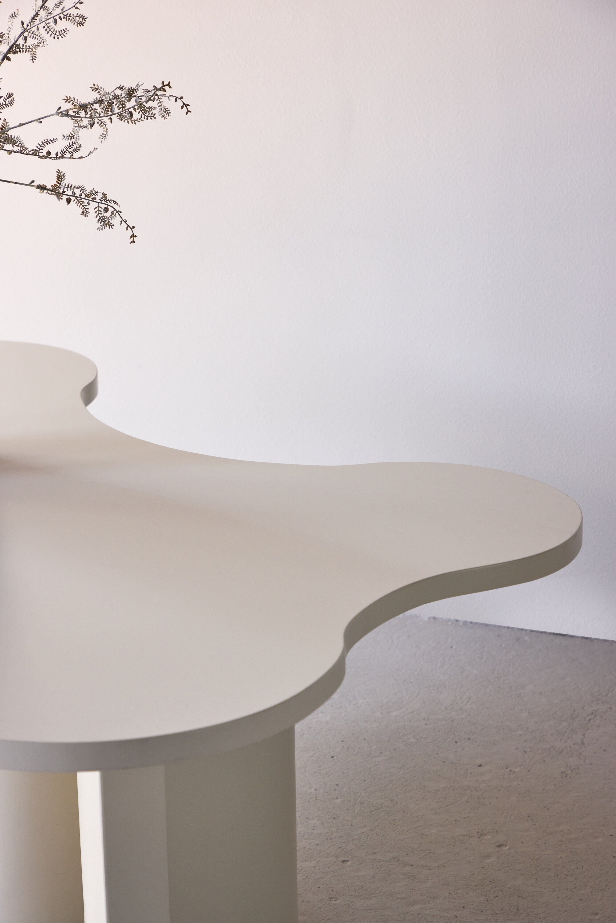 deLOHN Flow Dohányzóasztal