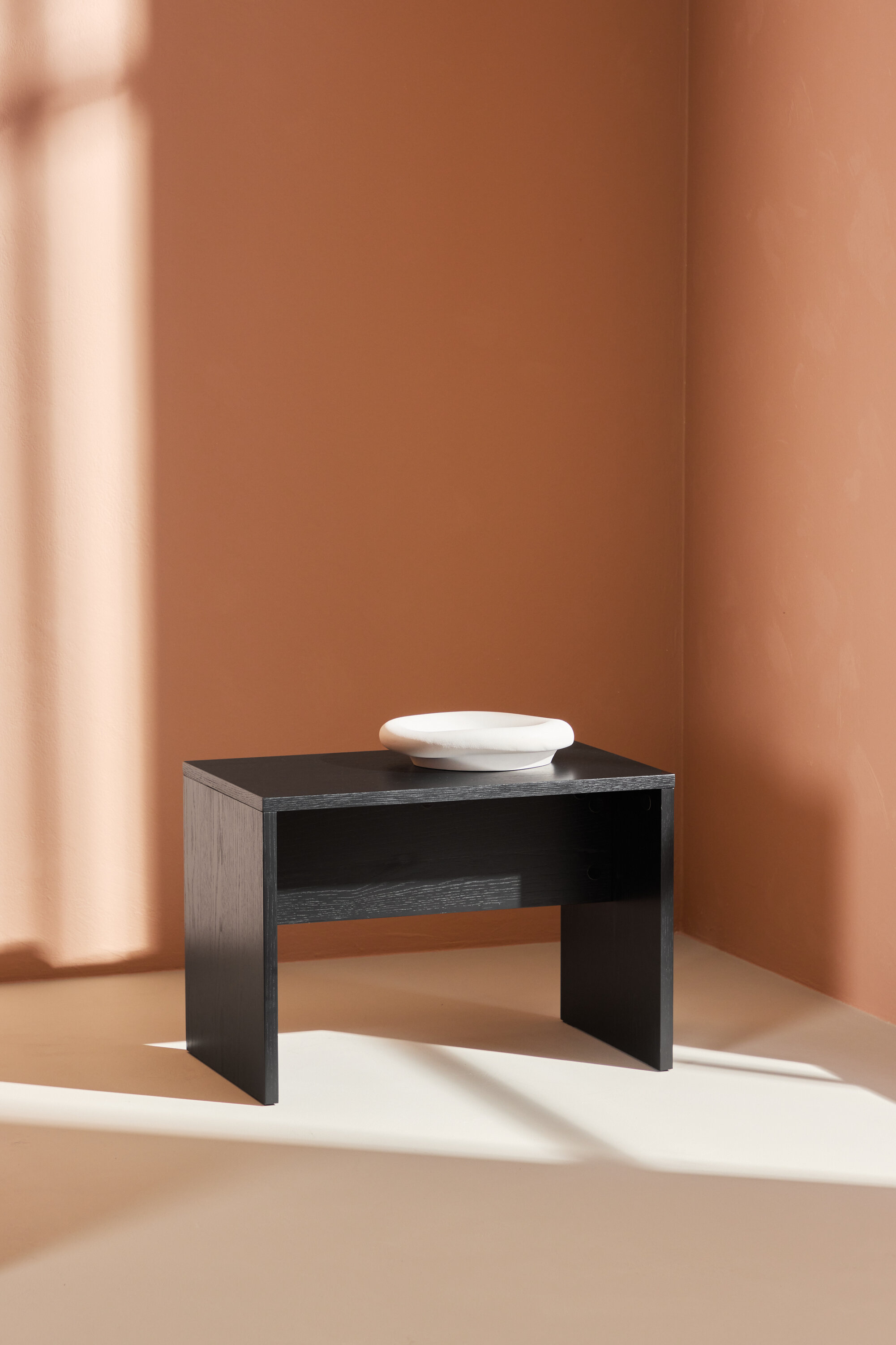 deLOHN Juni Dohányzóasztal