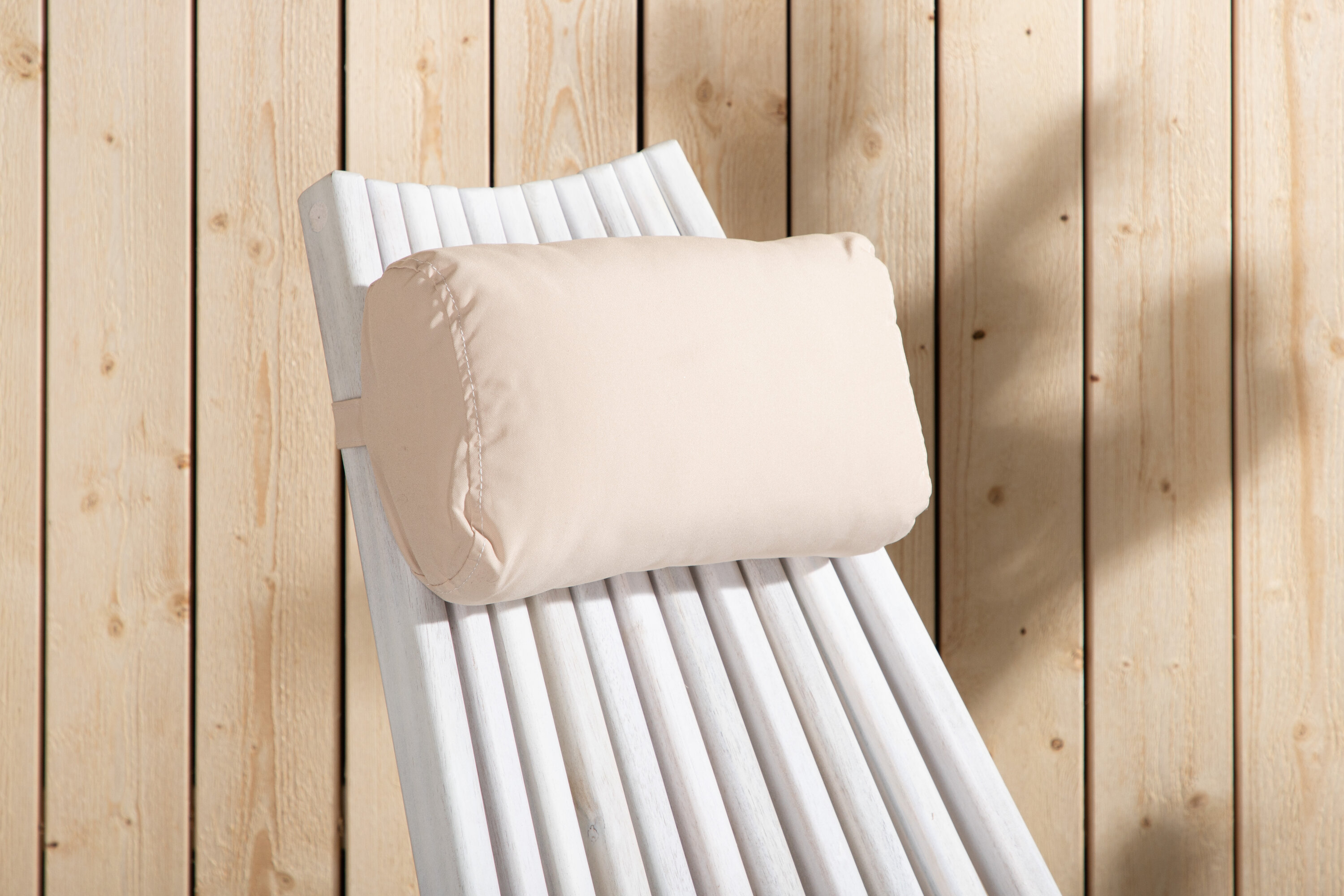 deLOHN Asta Nyugágy szék