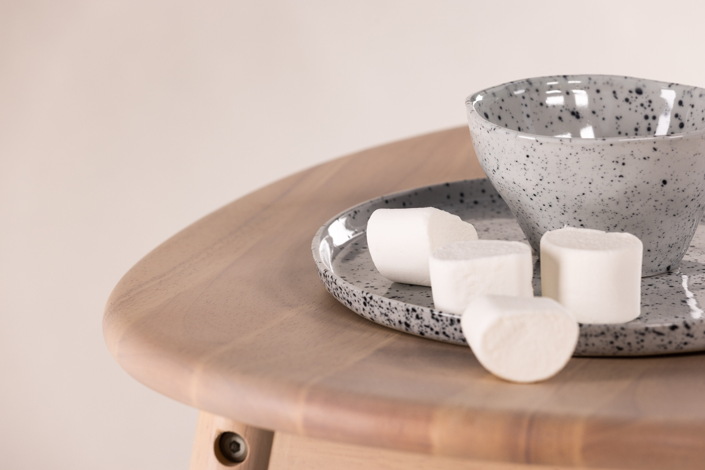 deLOHN Orust Bárszék