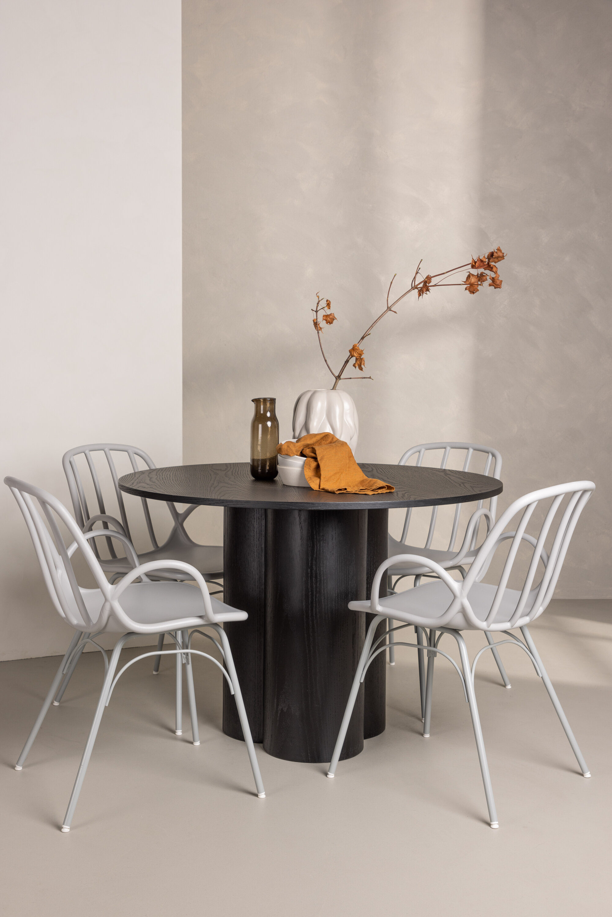 deLOHN Olivia, Dyrön Kör alakú étkezőgarnitúra