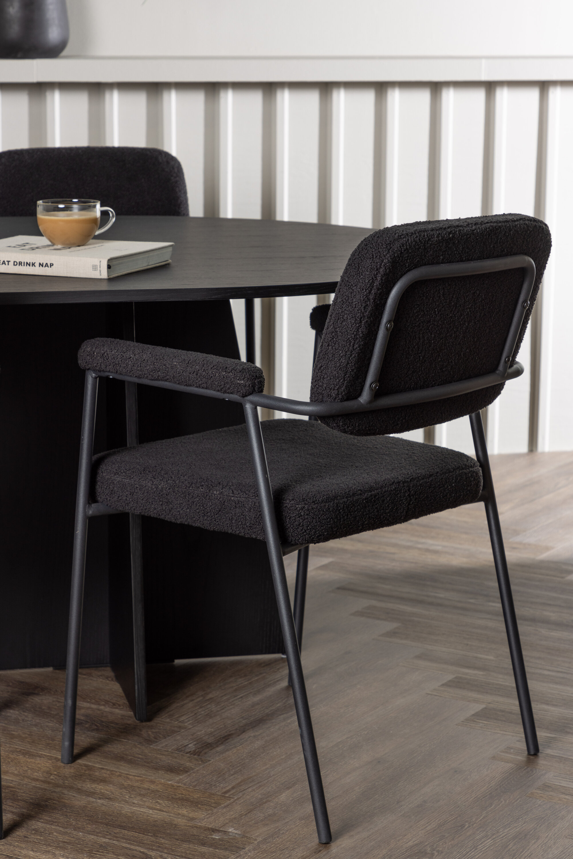 deLOHN Yesterday Ovális étkezőgarnitúra deLOHN Yesterday Ovális étkezőgarnitúra