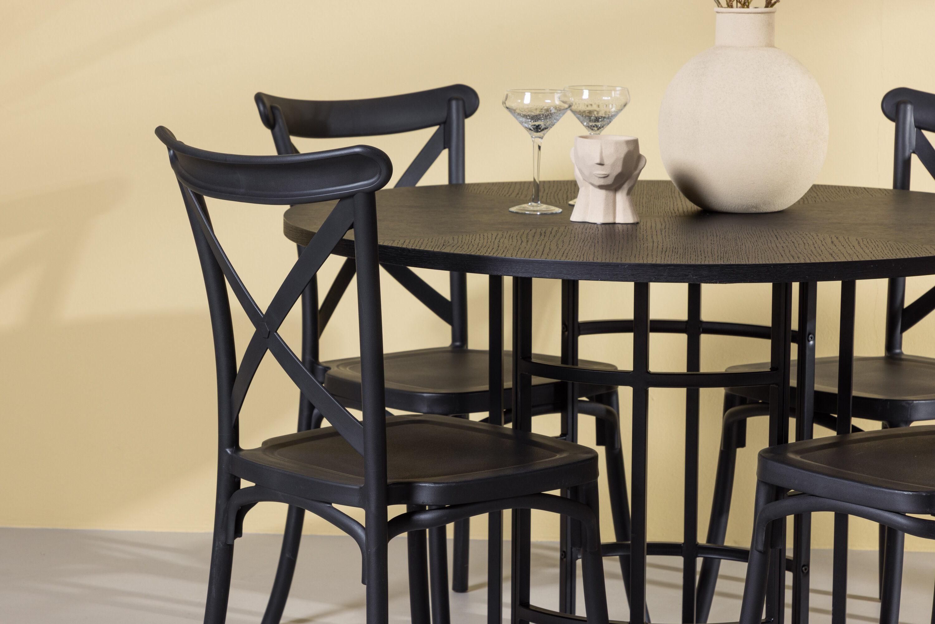 deLOHN Copenhagen, Crosett Kör alakú étkezőgarnitúra