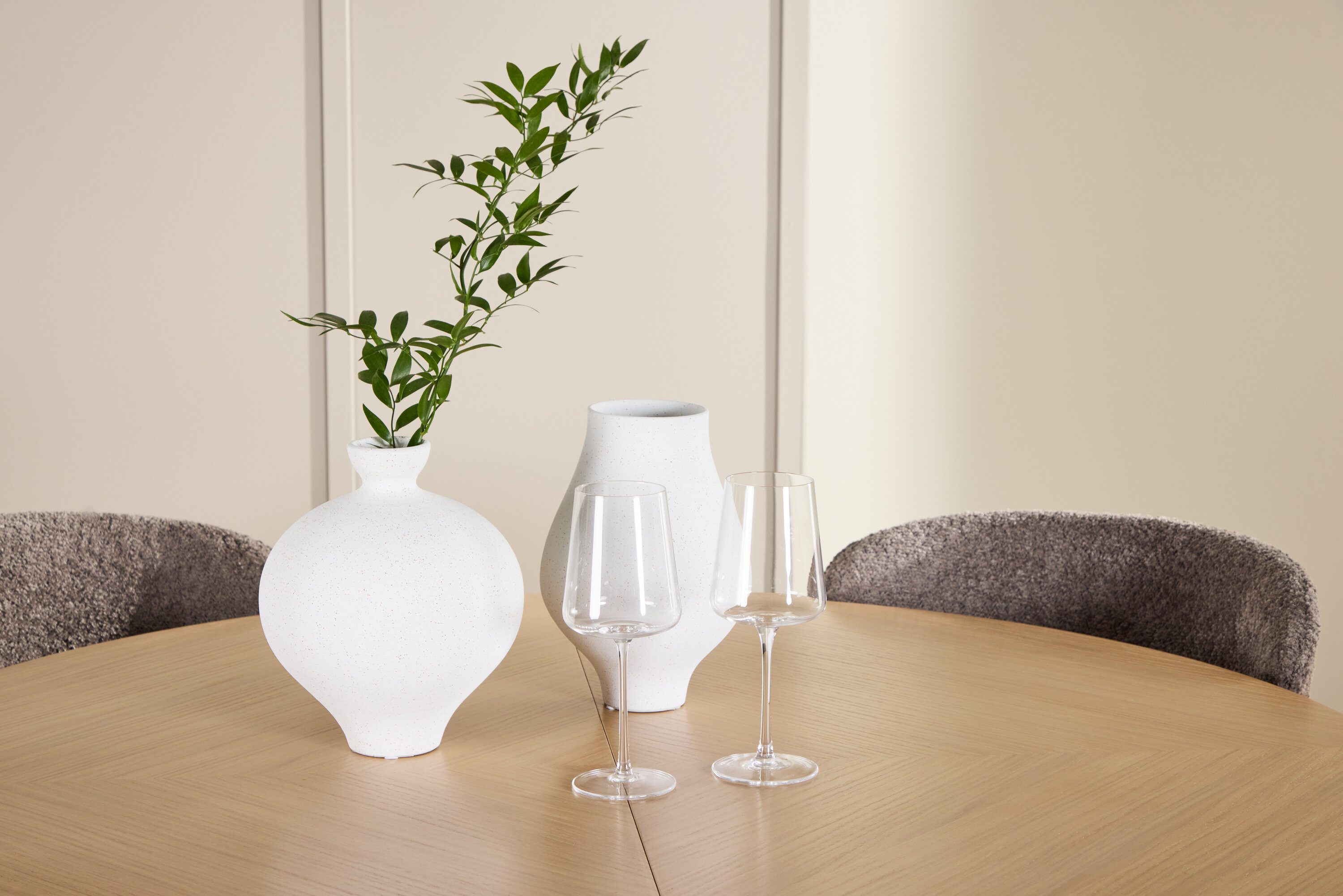 deLOHN Strada, Astoria Ovális étkezőgarnitúra deLOHN Strada, Astoria Ovális étkezőgarnitúra