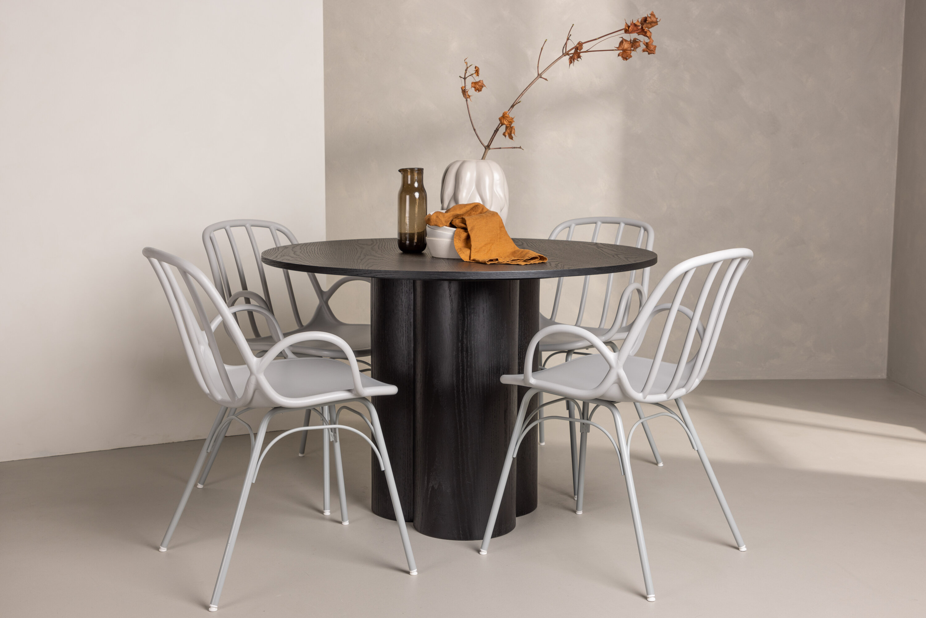 deLOHN Olivia, Dyrön Kör alakú étkezőgarnitúra