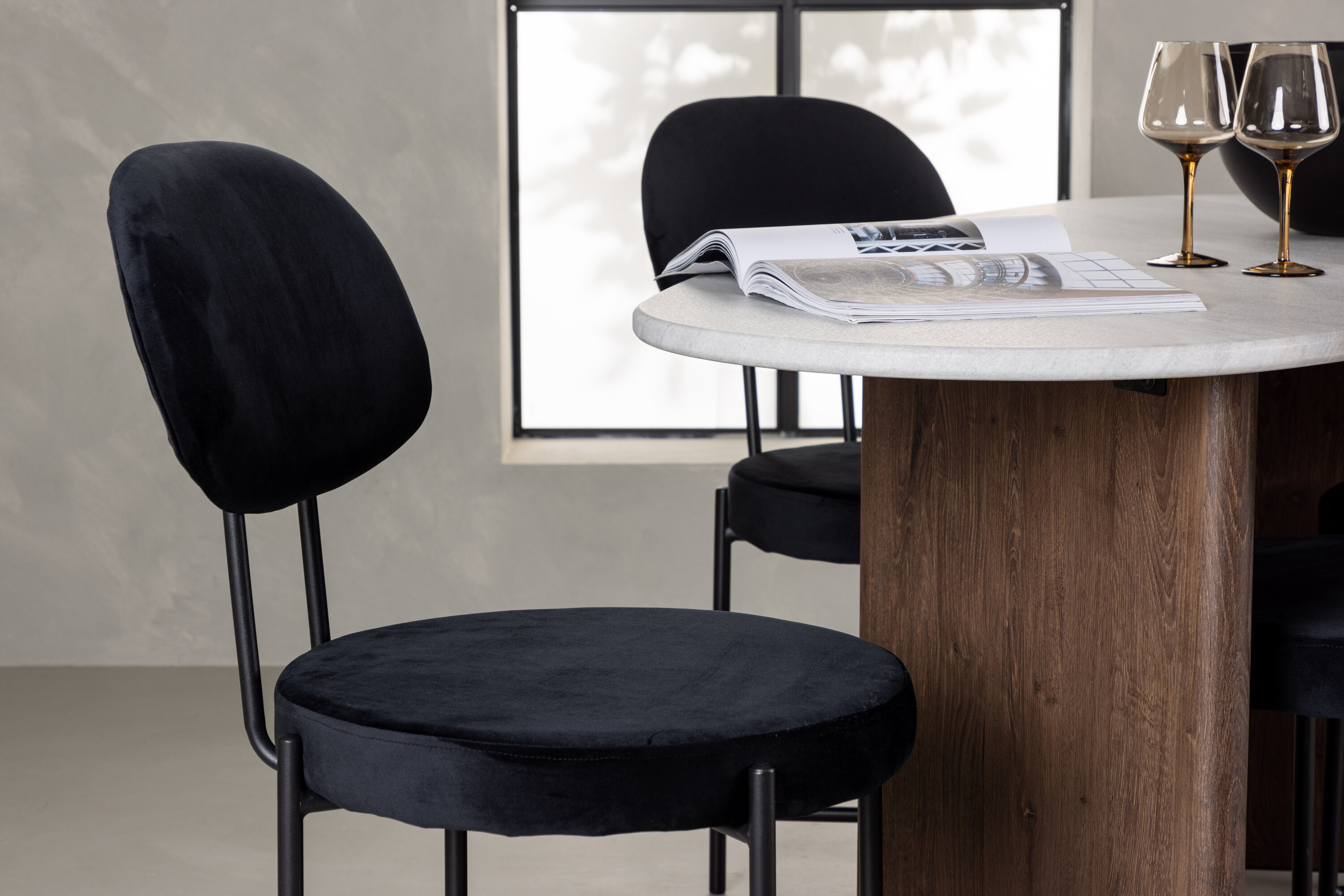 deLOHN Stella Ovális étkezőgarnitúra