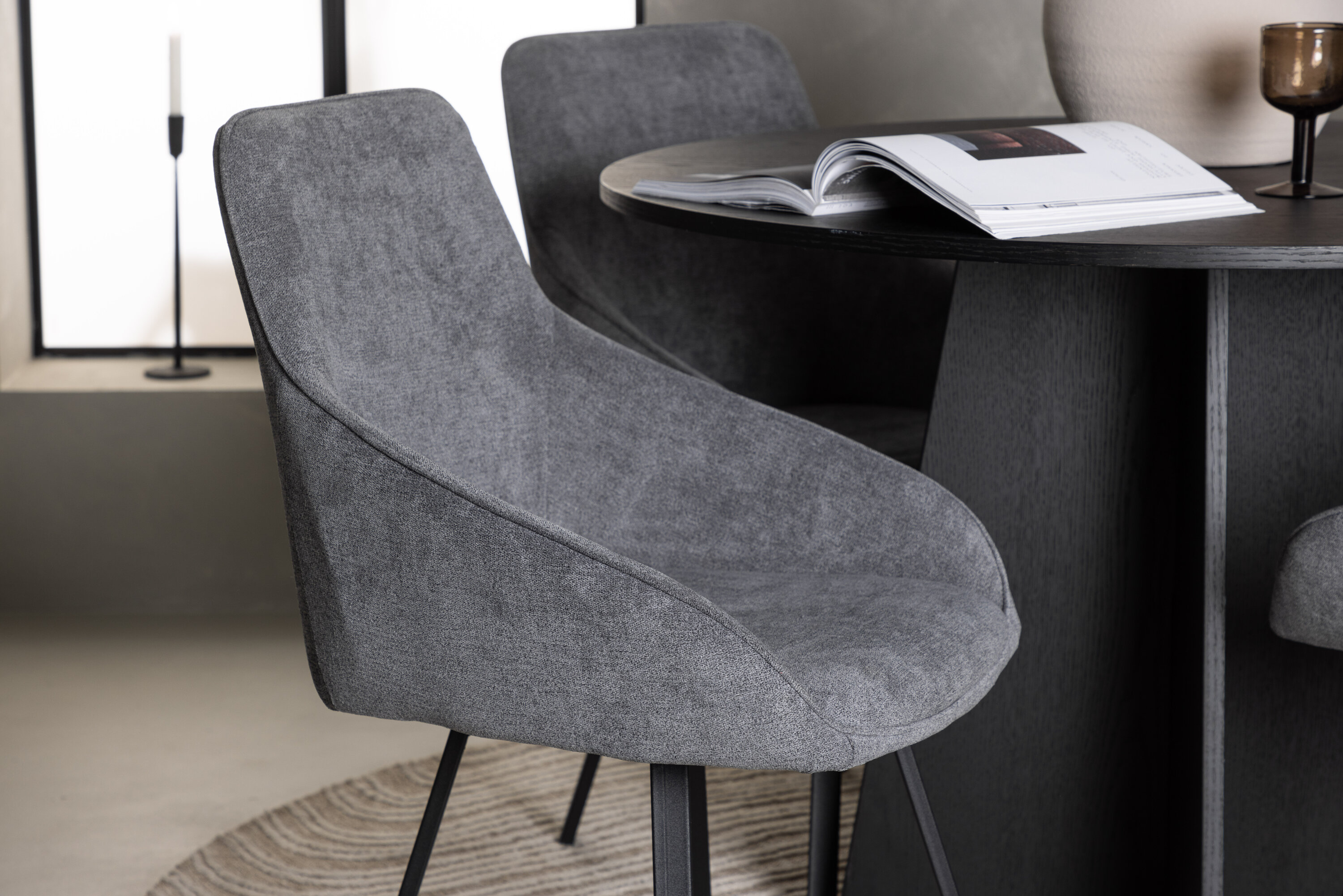 deLOHN Rosie Kör alakú étkezőgarnitúra