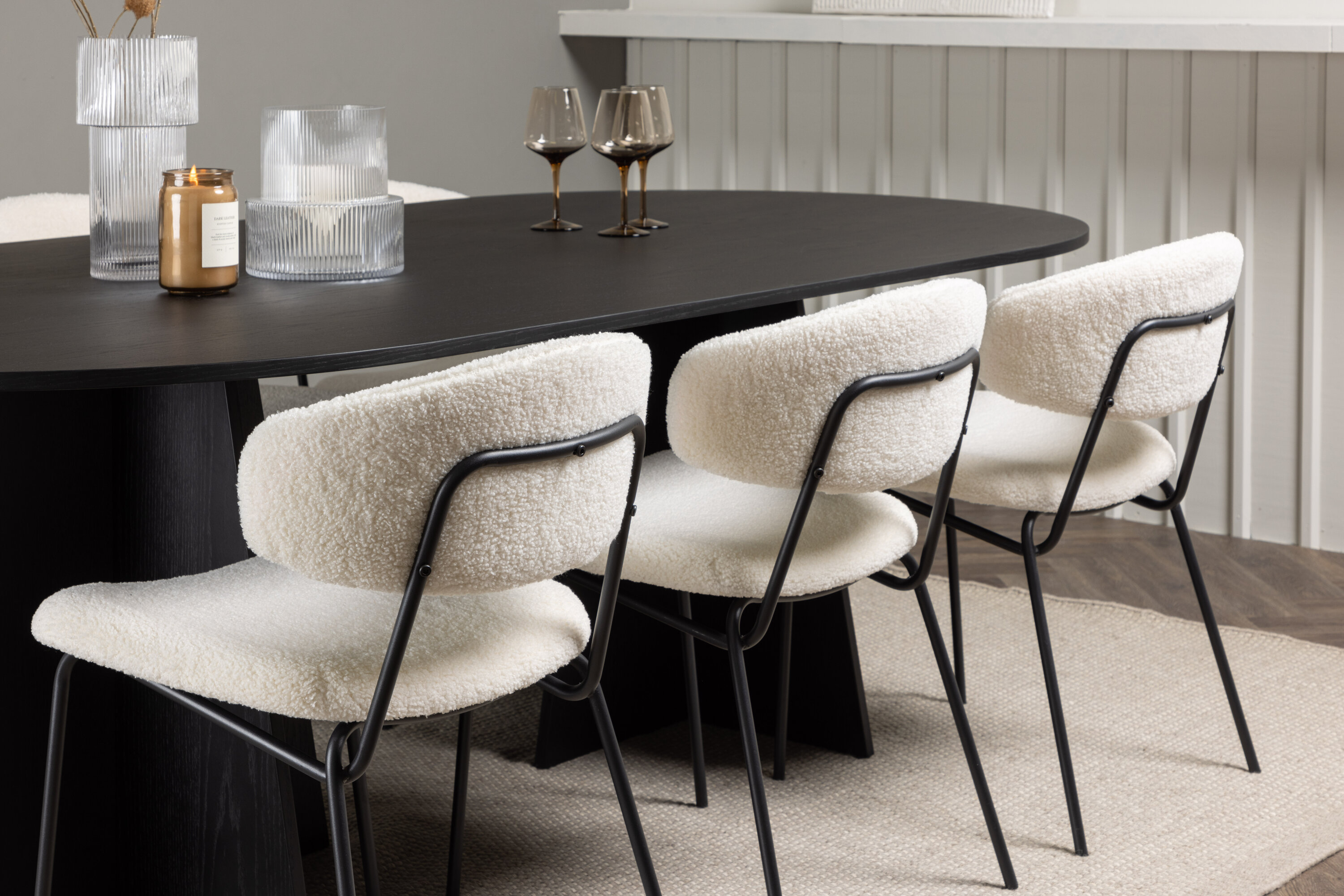 deLOHN Bootcut Oval, Chico Ovális étkezőgarnitúra