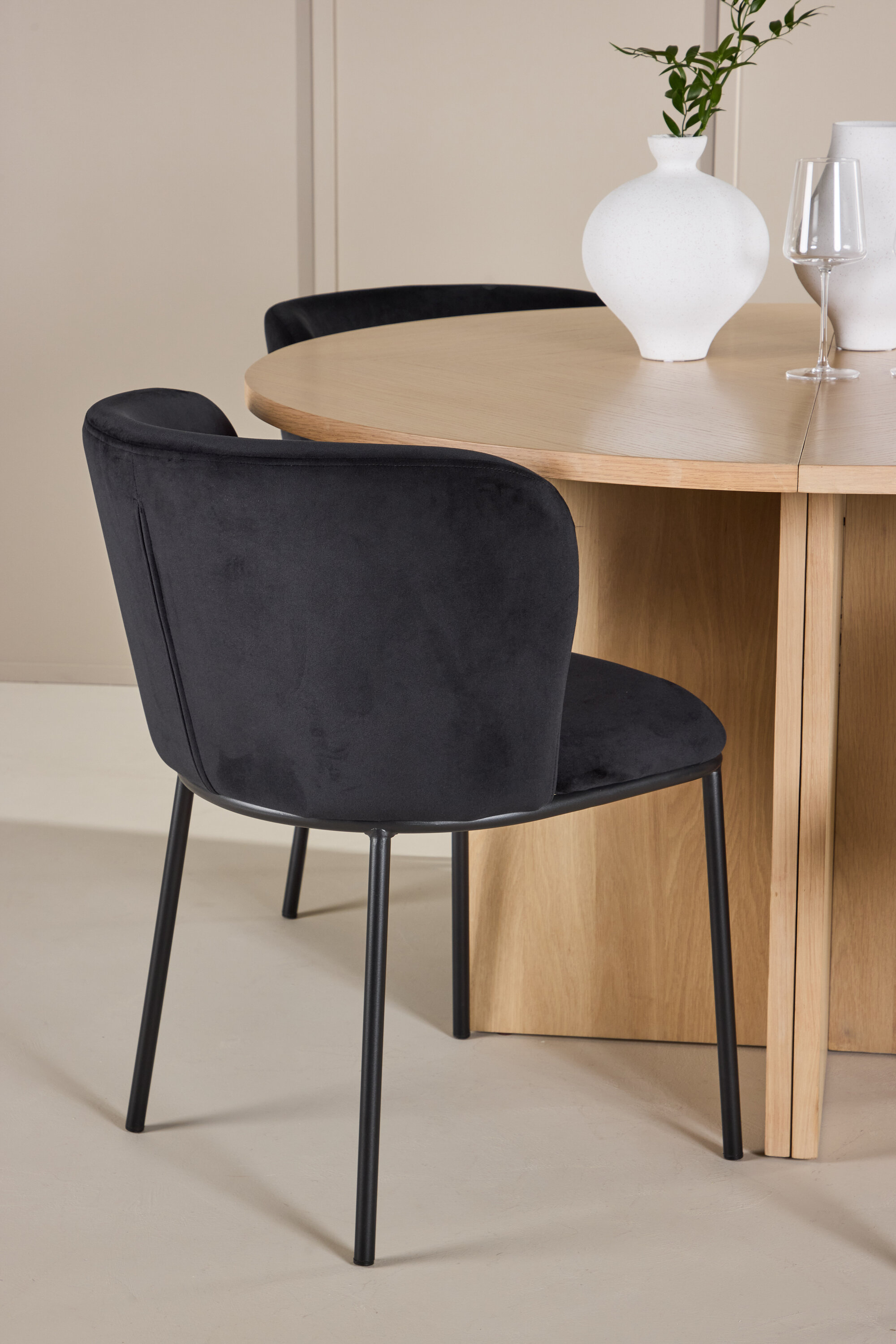 deLOHN Strada, Edina Ovális étkezőgarnitúra deLOHN Strada, Edina Ovális étkezőgarnitúra