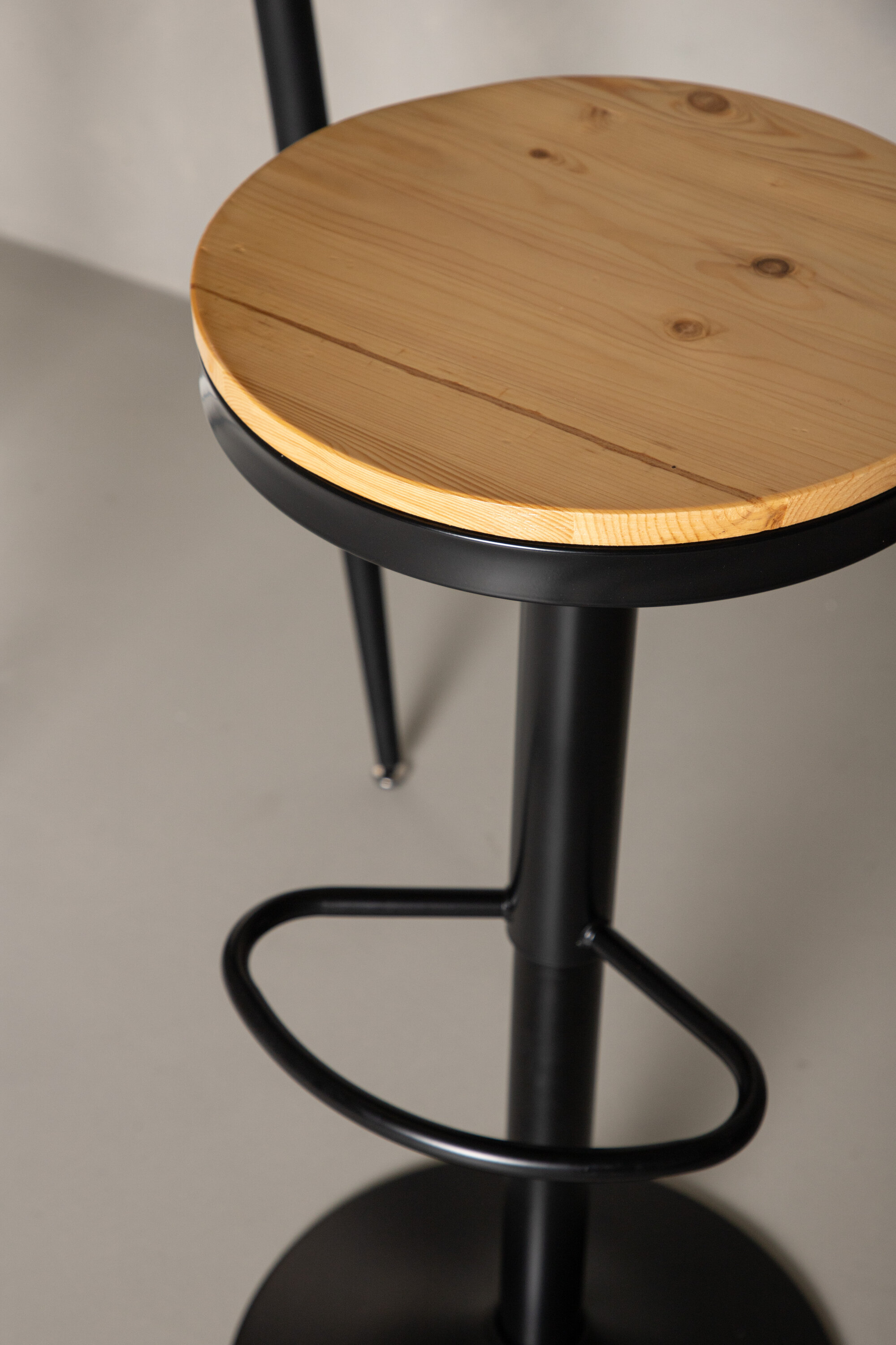 deLOHN Conway Bárszék deLOHN Conway Bárszék